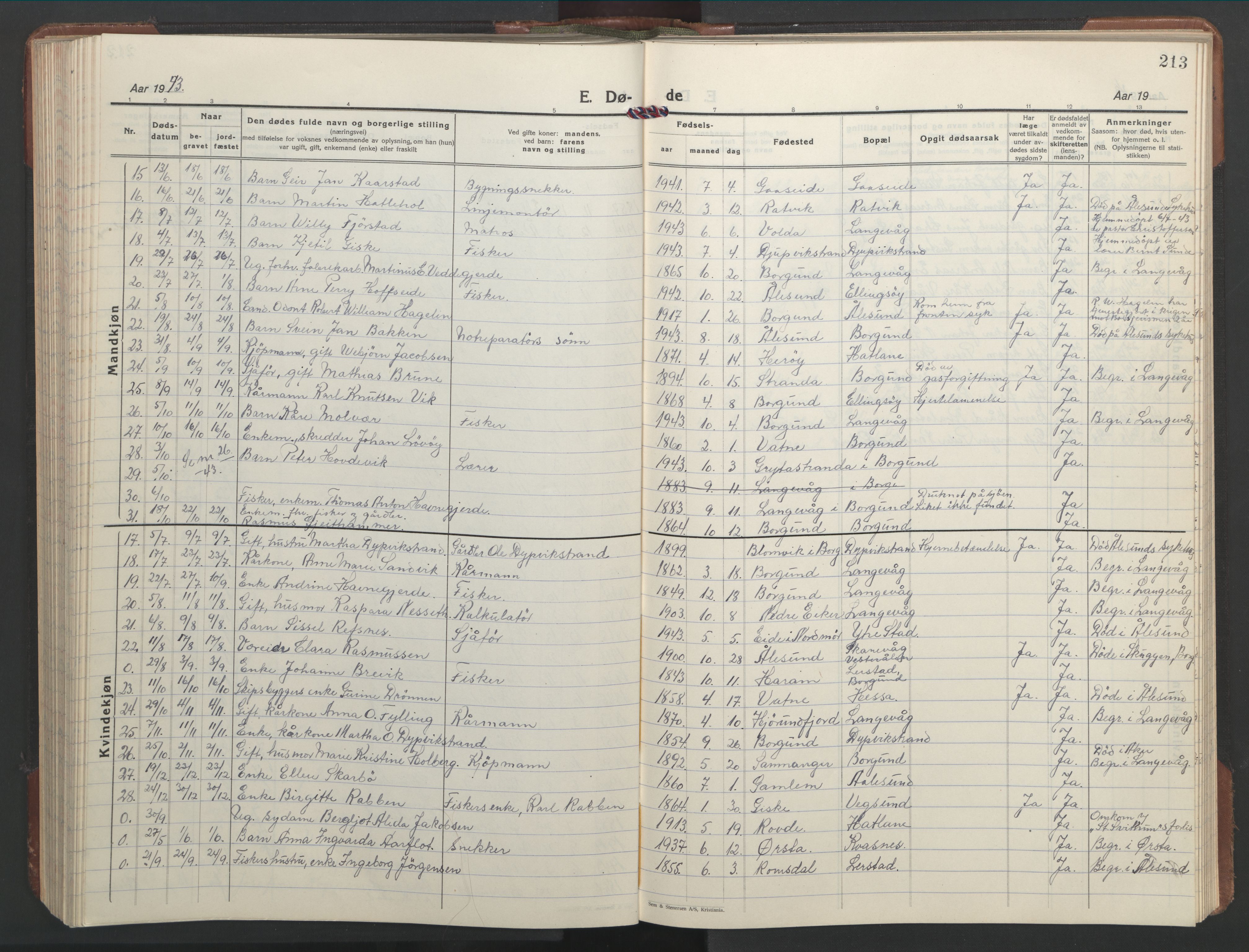 Ministerialprotokoller, klokkerbøker og fødselsregistre - Møre og Romsdal, AV/SAT-A-1454/528/L0435: Klokkerbok nr. 528C16, 1923-1957, s. 213