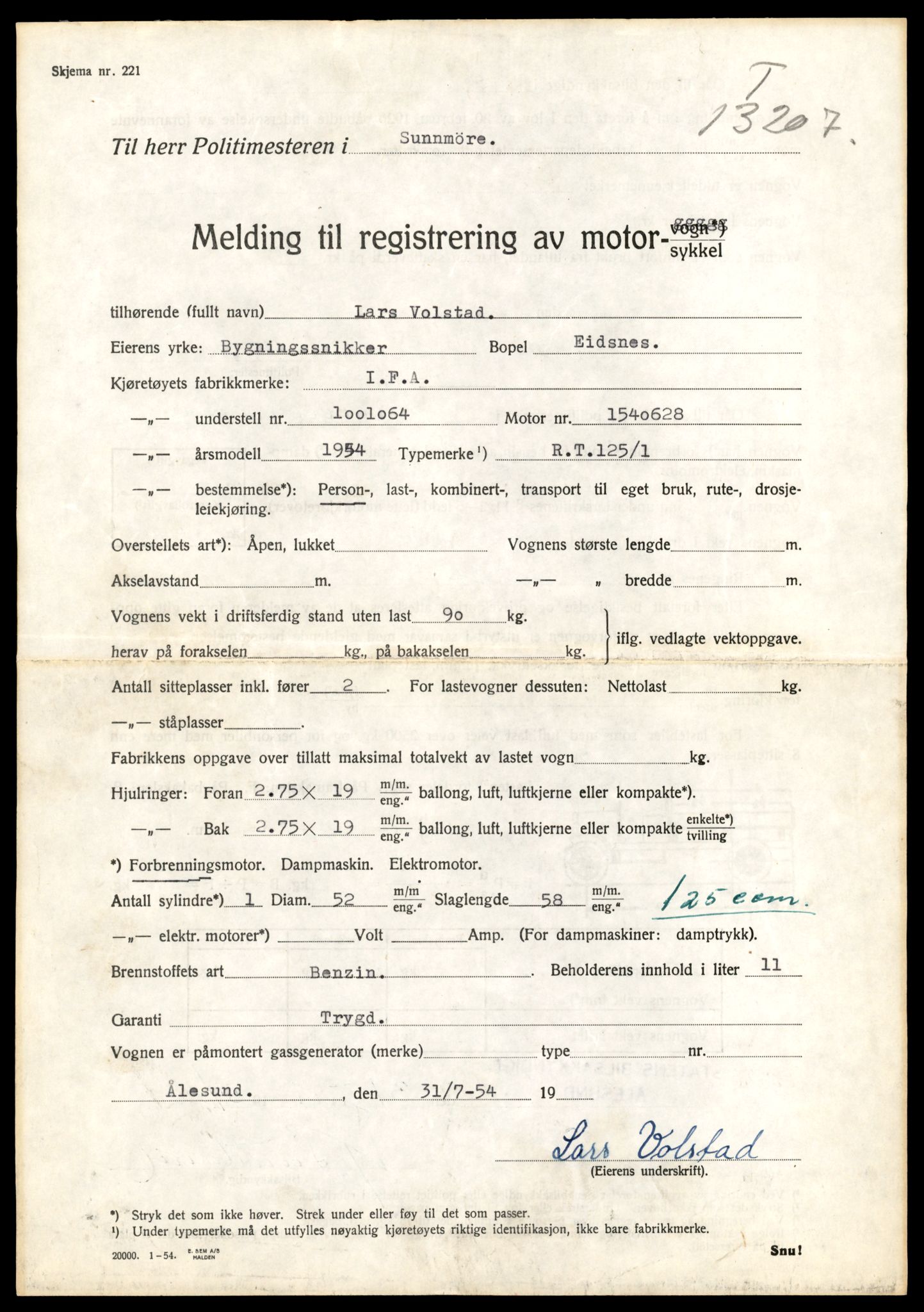 Møre og Romsdal vegkontor - Ålesund trafikkstasjon, AV/SAT-A-4099/F/Fe/L0038: Registreringskort for kjøretøy T 13180 - T 13360, 1927-1998, s. 469