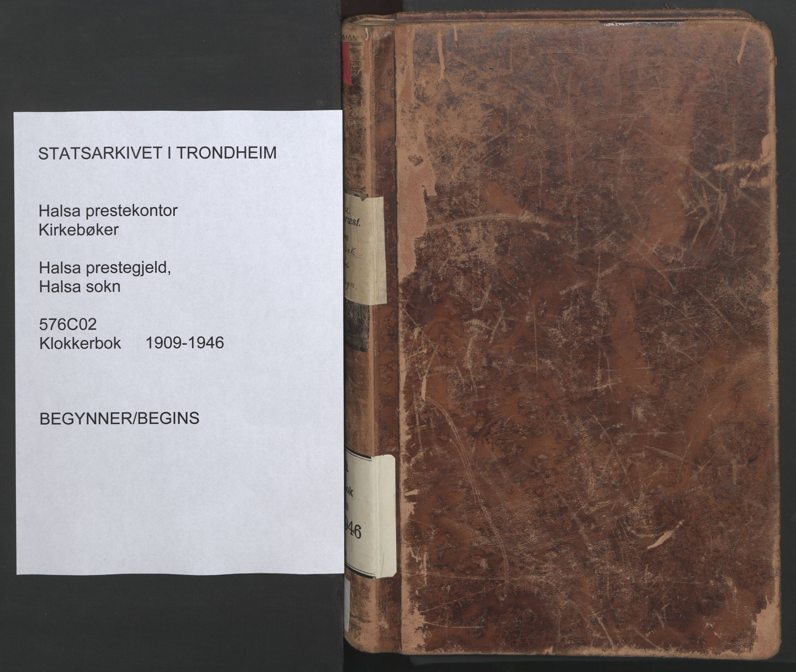 Ministerialprotokoller, klokkerbøker og fødselsregistre - Møre og Romsdal, AV/SAT-A-1454/576/L0891: Klokkerbok nr. 576C02, 1909-1946