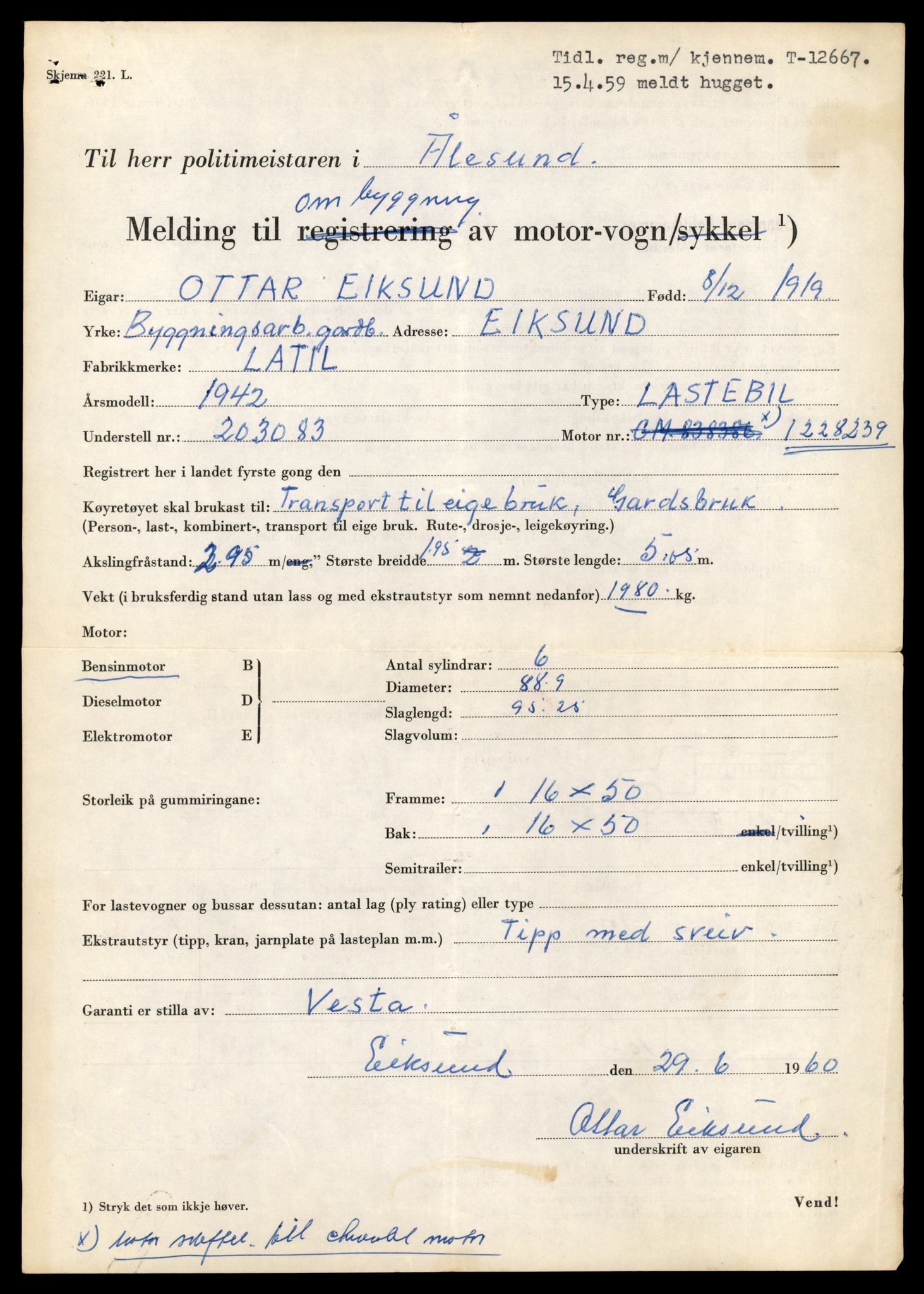 Møre og Romsdal vegkontor - Ålesund trafikkstasjon, AV/SAT-A-4099/F/Fe/L0035: Registreringskort for kjøretøy T 12653 - T 12829, 1927-1998, s. 250