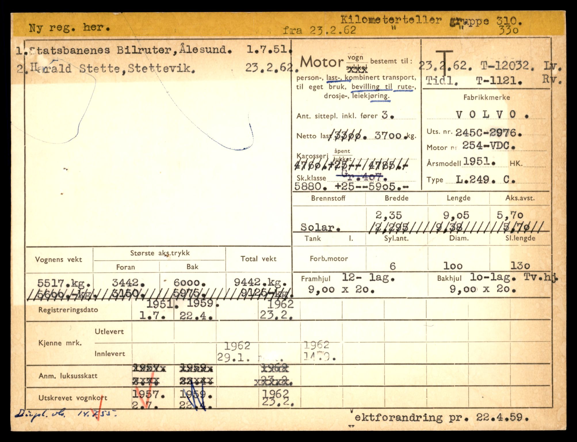 Møre og Romsdal vegkontor - Ålesund trafikkstasjon, AV/SAT-A-4099/F/Fe/L0032: Registreringskort for kjøretøy T 11997 - T 12149, 1927-1998, s. 1083