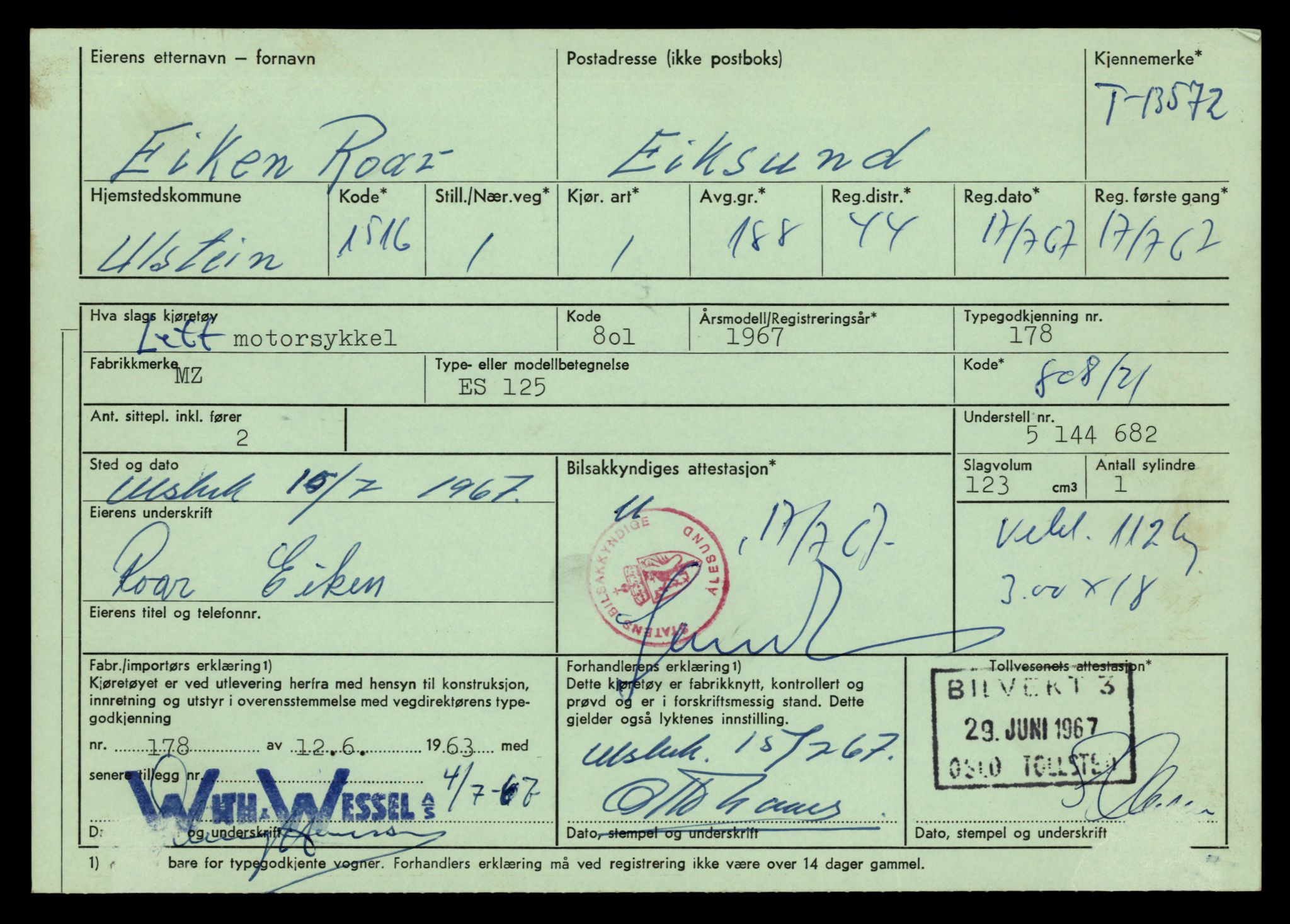 Møre og Romsdal vegkontor - Ålesund trafikkstasjon, AV/SAT-A-4099/F/Fe/L0040: Registreringskort for kjøretøy T 13531 - T 13709, 1927-1998, s. 767