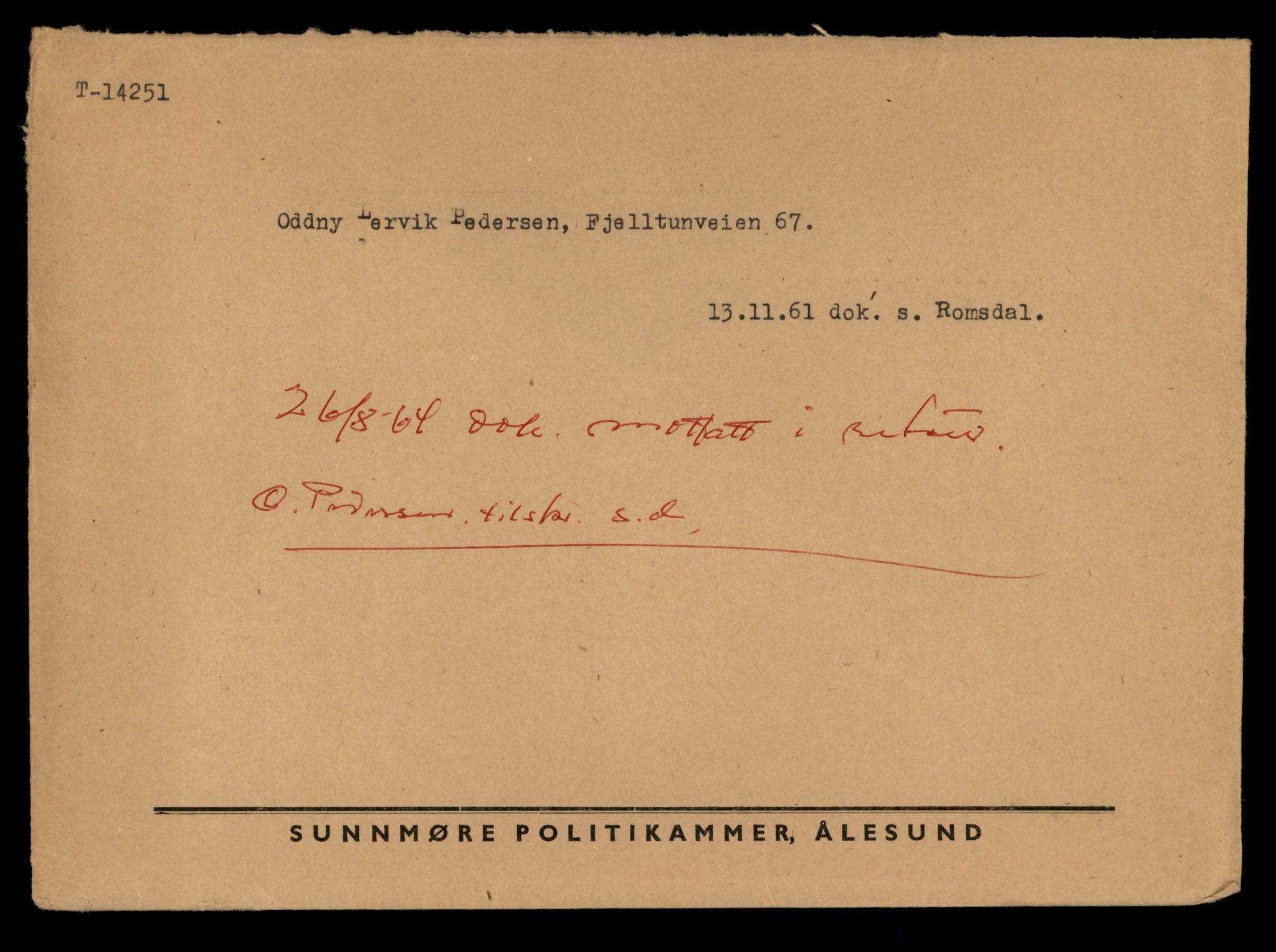 Møre og Romsdal vegkontor - Ålesund trafikkstasjon, AV/SAT-A-4099/F/Fe/L0044: Registreringskort for kjøretøy T 14205 - T 14319, 1927-1998, s. 1330