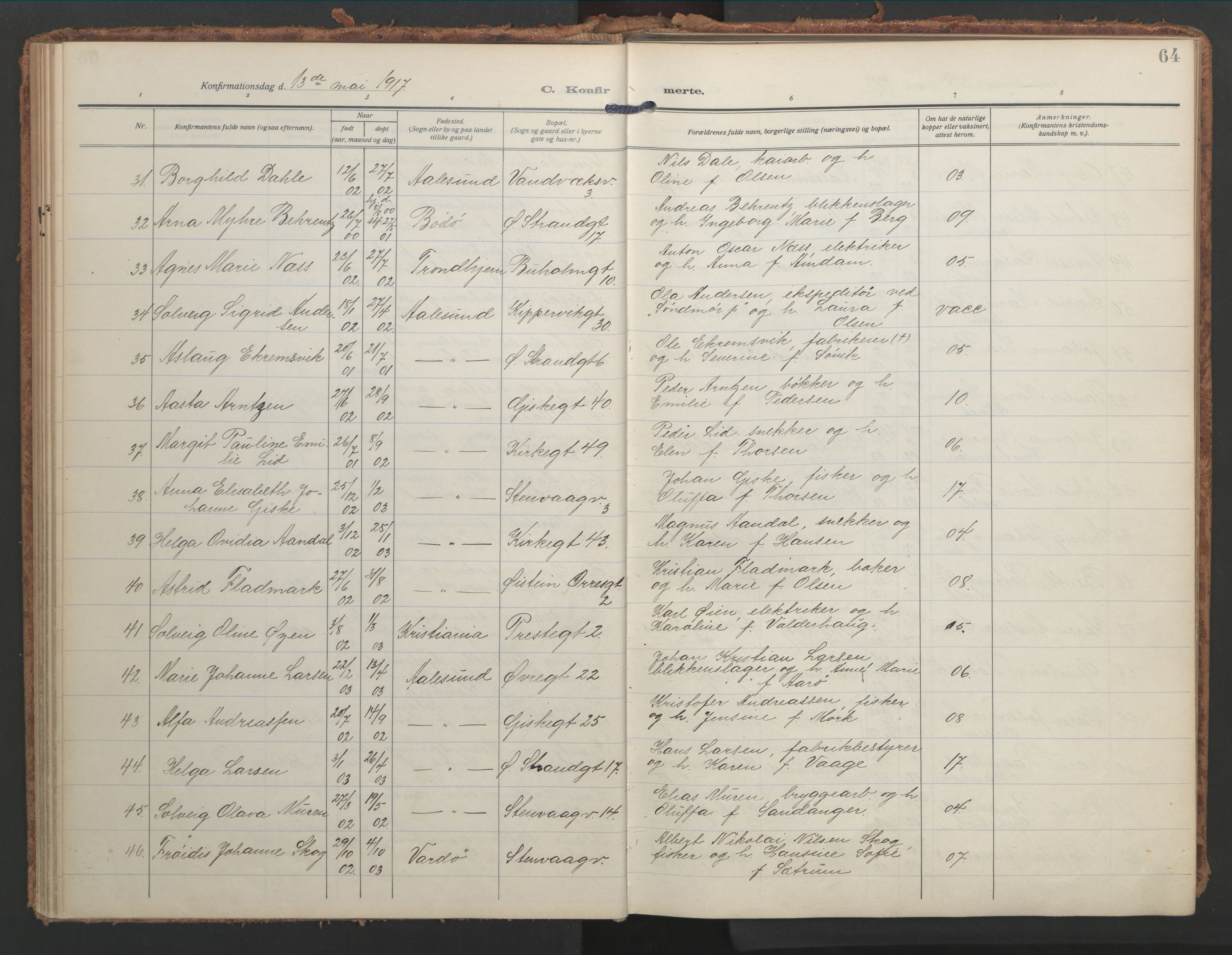 Ministerialprotokoller, klokkerbøker og fødselsregistre - Møre og Romsdal, AV/SAT-A-1454/529/L0461: Ministerialbok nr. 529A11, 1914-1925, s. 64