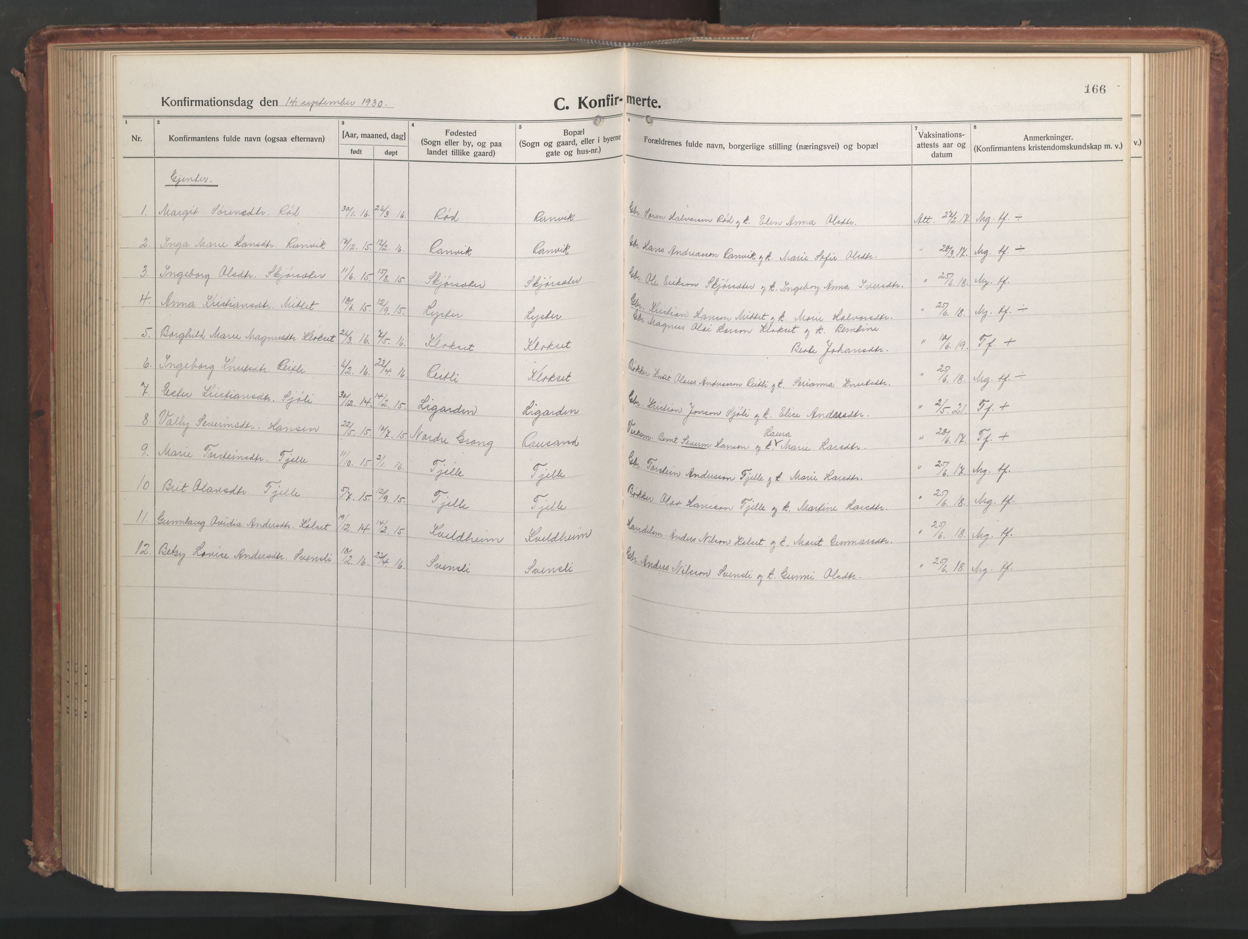 Ministerialprotokoller, klokkerbøker og fødselsregistre - Møre og Romsdal, SAT/A-1454/551/L0633: Klokkerbok nr. 551C05, 1921-1961, s. 166