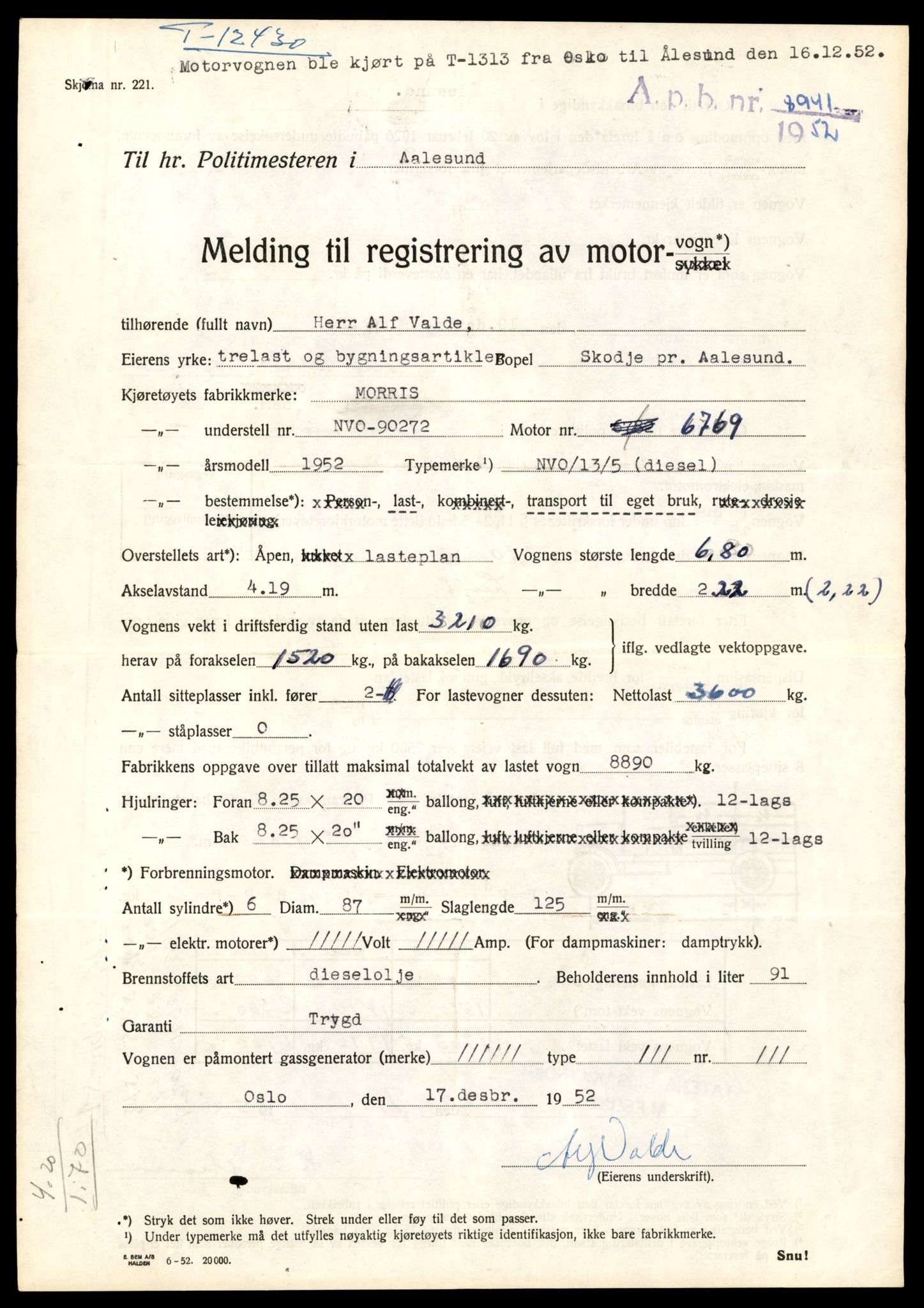 Møre og Romsdal vegkontor - Ålesund trafikkstasjon, AV/SAT-A-4099/F/Fe/L0033: Registreringskort for kjøretøy T 12151 - T 12474, 1927-1998, s. 3195