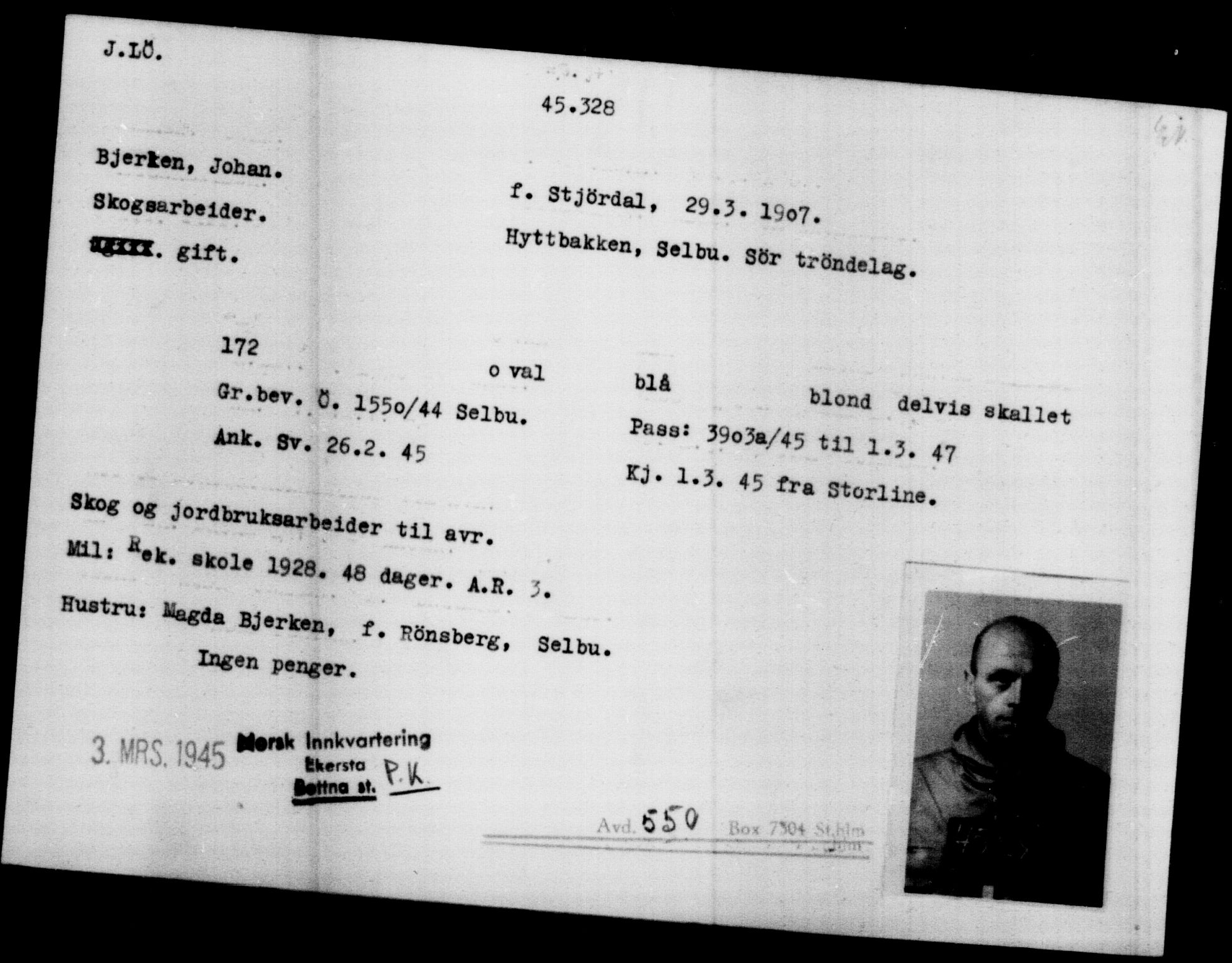 Utenriksstasjonene, Legasjonen i Stockholm, Flyktningkontoret, AV/RA-S-6753/V/Va/L0017: Kjesäterkartoteket, flyktninger med registreringsnr. 43400-46318, 1940-1945, s. 2008