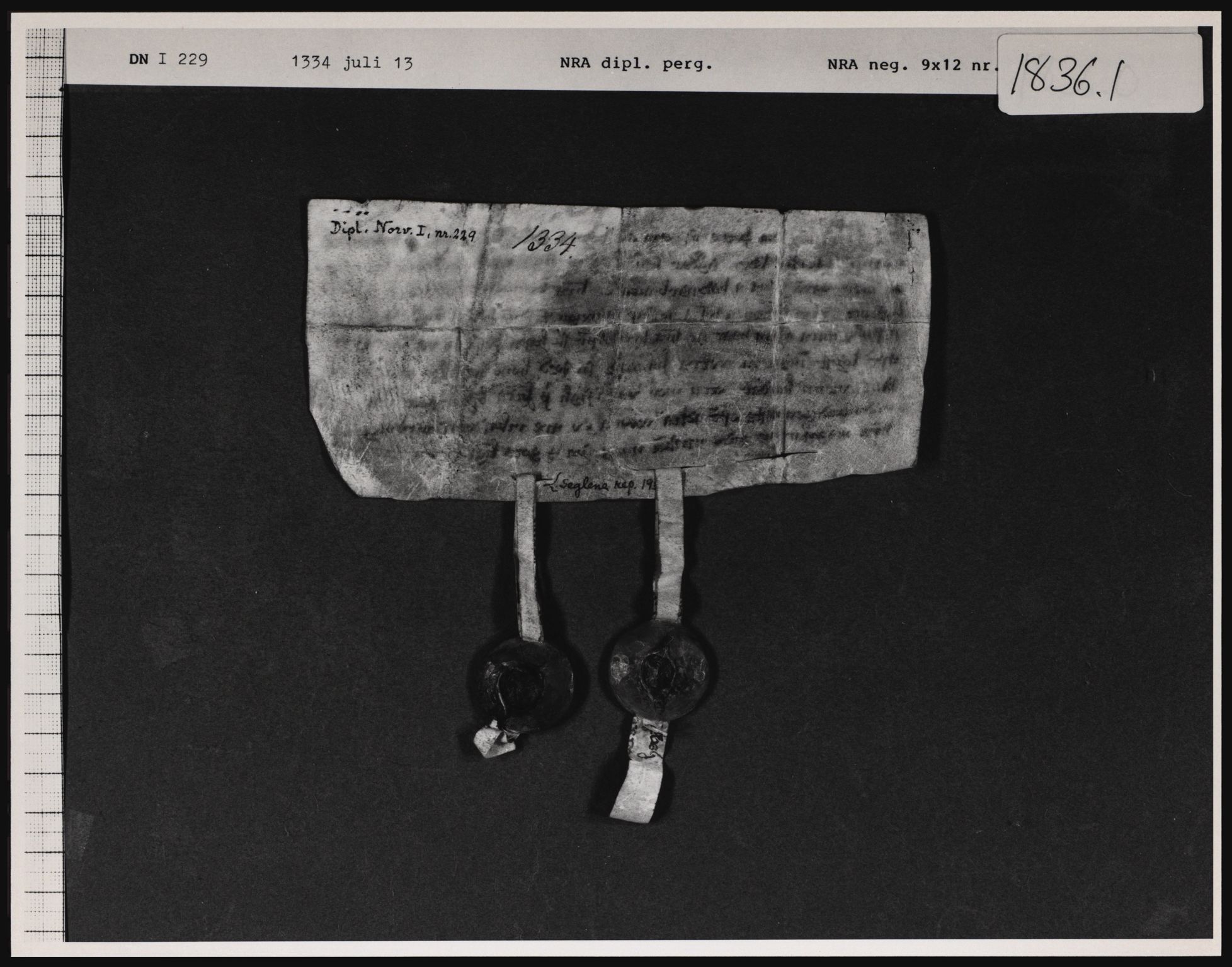 Riksarkivets diplomsamling, AV/RA-EA-5965/F01/F01a/L0033: Dokumenter, 1334, s. 6