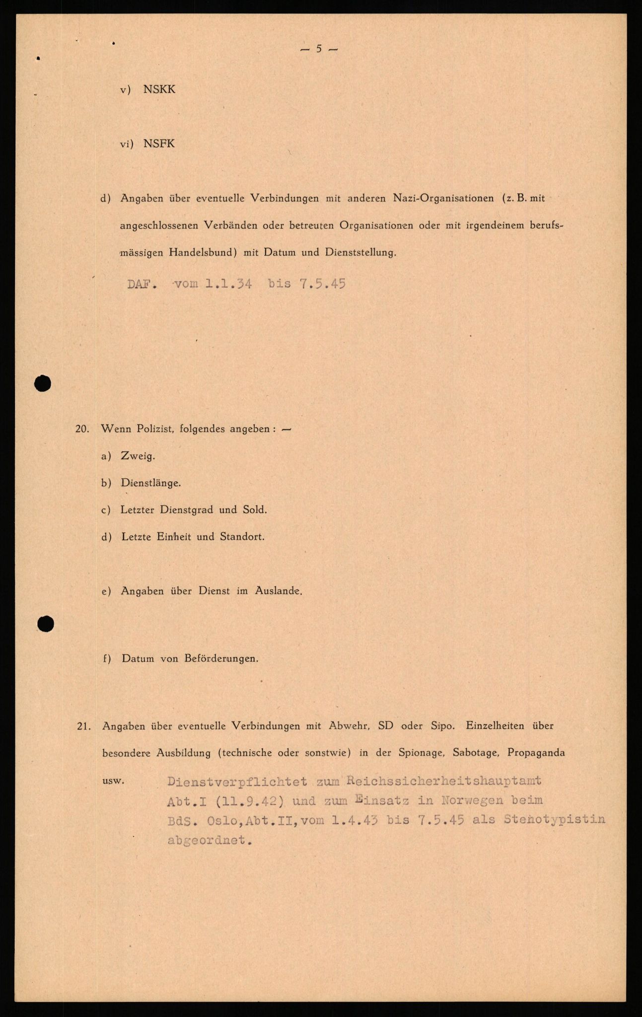 Forsvaret, Forsvarets overkommando II, AV/RA-RAFA-3915/D/Db/L0035: CI Questionaires. Tyske okkupasjonsstyrker i Norge. Tyskere., 1945-1946, s. 460