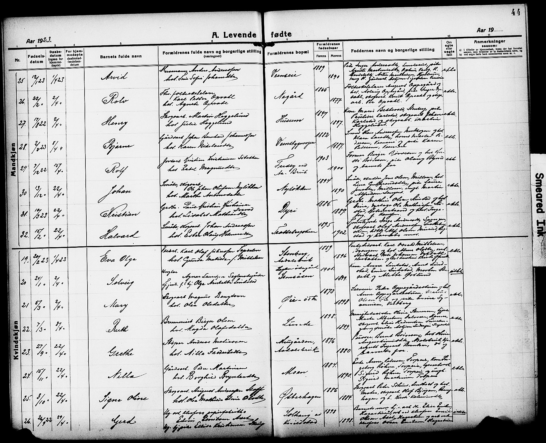 Løten prestekontor, AV/SAH-PREST-022/L/La/L0008: Klokkerbok nr. 8, 1920-1929, s. 44