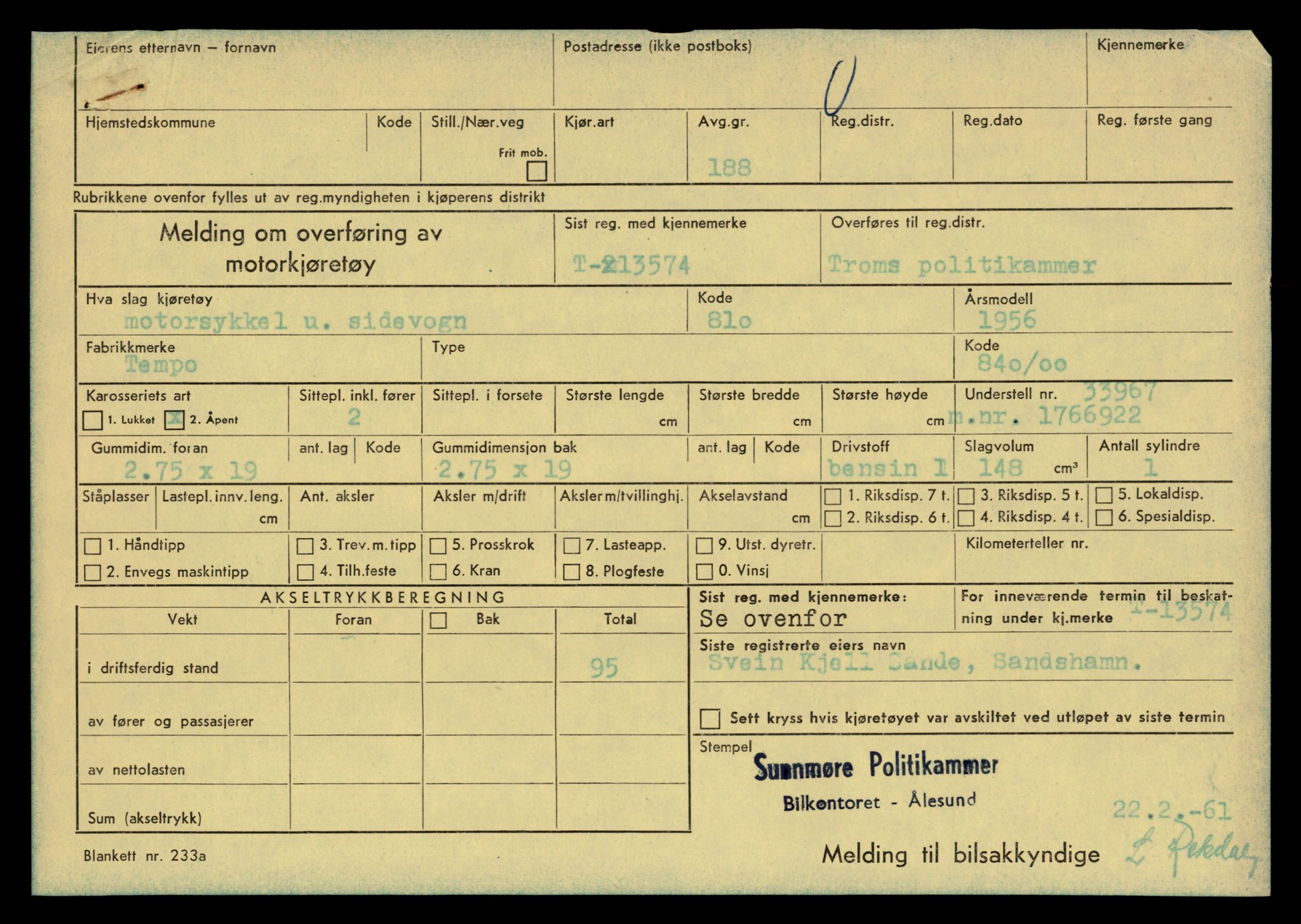 Møre og Romsdal vegkontor - Ålesund trafikkstasjon, AV/SAT-A-4099/F/Fe/L0040: Registreringskort for kjøretøy T 13531 - T 13709, 1927-1998, s. 811