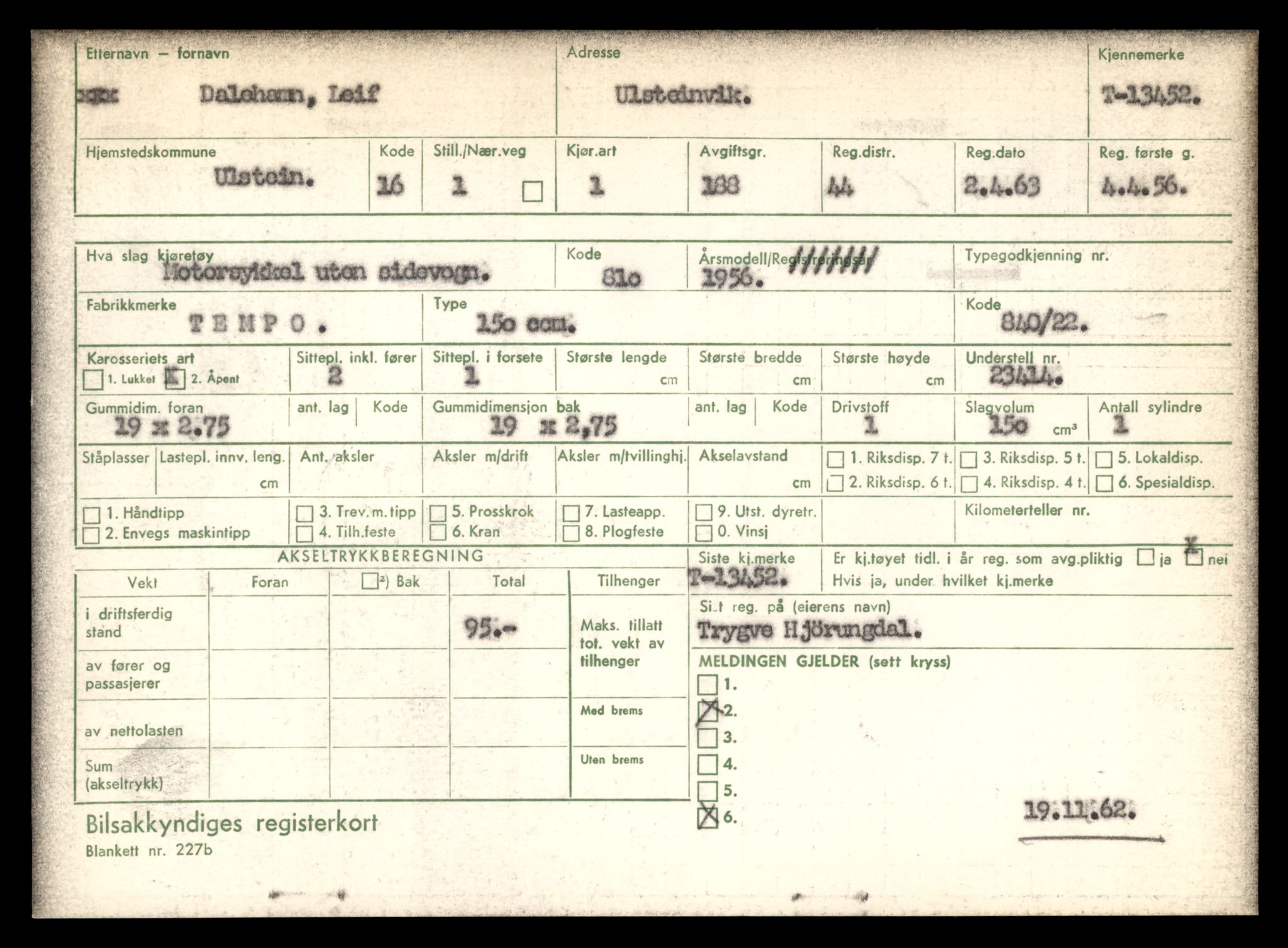 Møre og Romsdal vegkontor - Ålesund trafikkstasjon, AV/SAT-A-4099/F/Fe/L0039: Registreringskort for kjøretøy T 13361 - T 13530, 1927-1998, s. 1603
