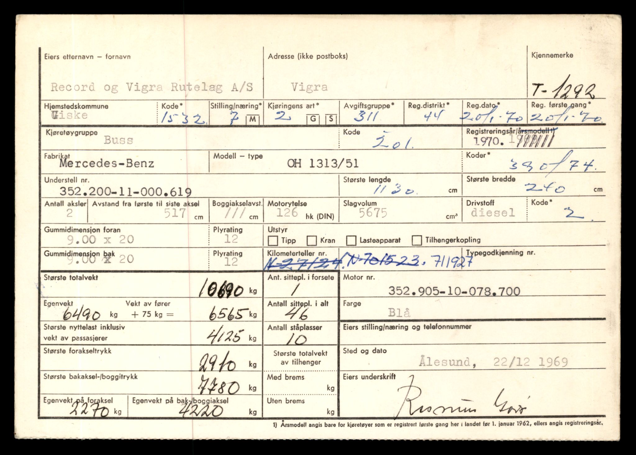 Møre og Romsdal vegkontor - Ålesund trafikkstasjon, AV/SAT-A-4099/F/Fe/L0012: Registreringskort for kjøretøy T 1290 - T 1450, 1927-1998, s. 47