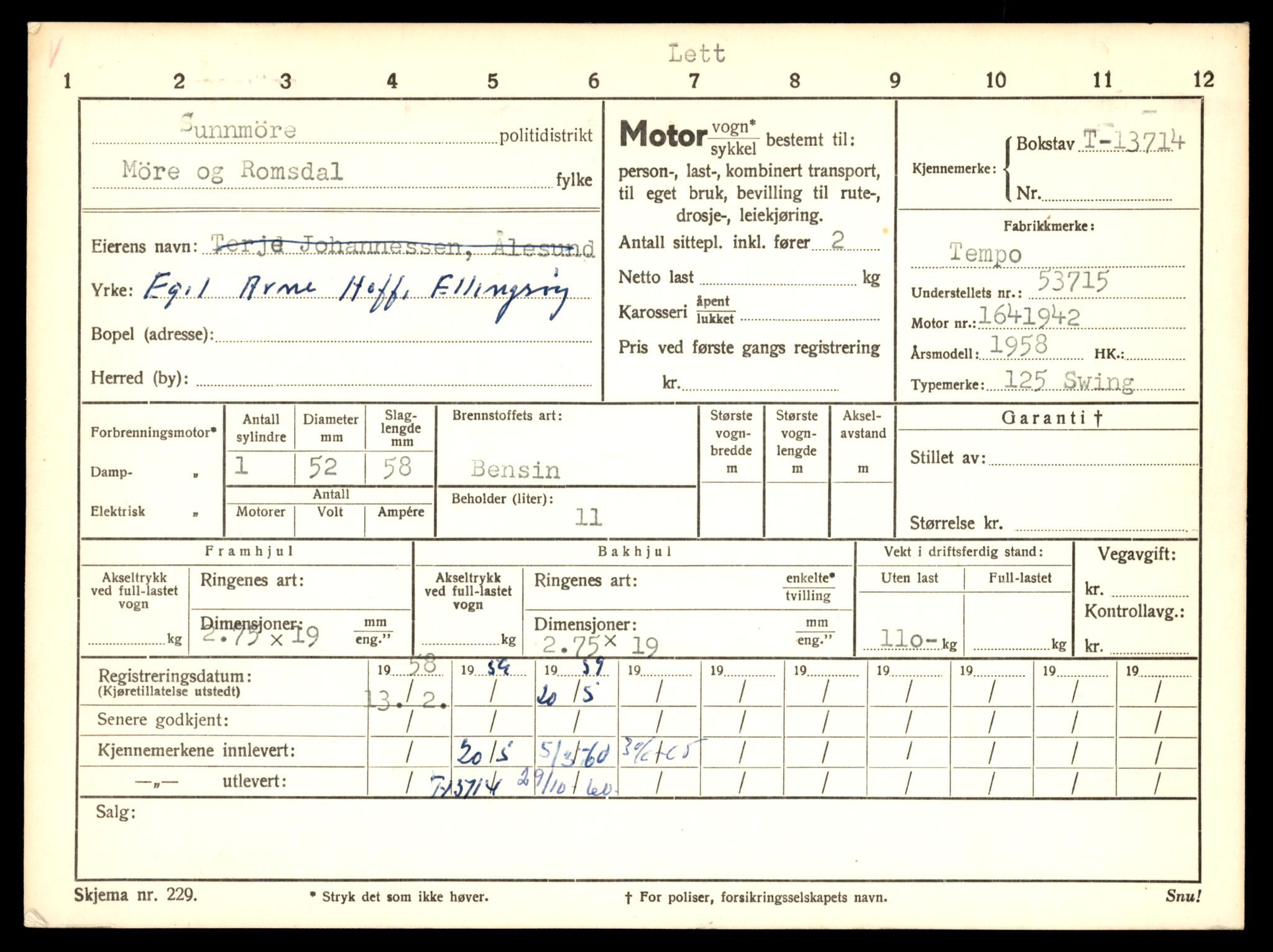 Møre og Romsdal vegkontor - Ålesund trafikkstasjon, AV/SAT-A-4099/F/Fe/L0041: Registreringskort for kjøretøy T 13710 - T 13905, 1927-1998, s. 73