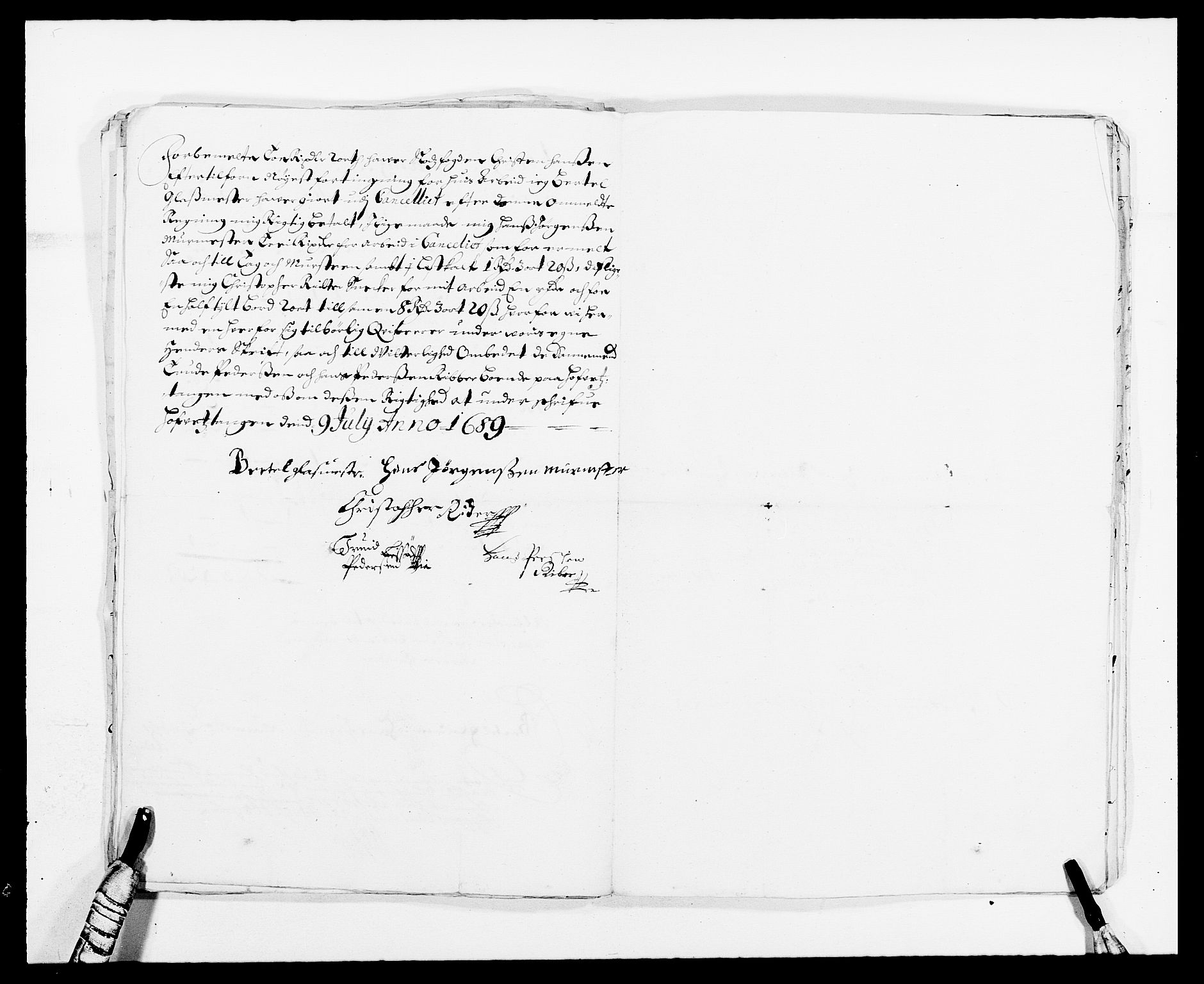 Rentekammeret inntil 1814, Reviderte regnskaper, Fogderegnskap, AV/RA-EA-4092/R08/L0424: Fogderegnskap Aker, 1682-1689, s. 293