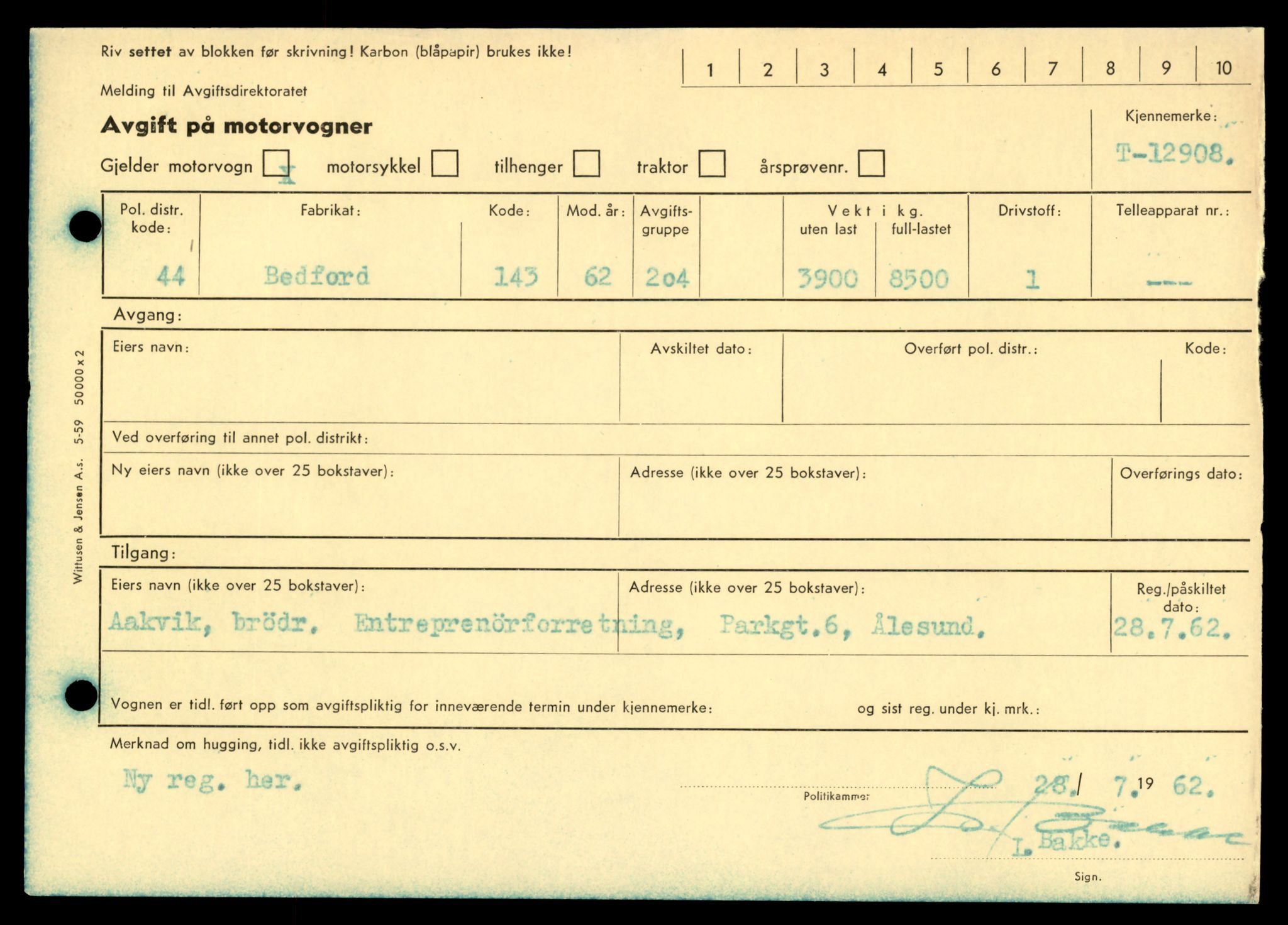 Møre og Romsdal vegkontor - Ålesund trafikkstasjon, AV/SAT-A-4099/F/Fe/L0036: Registreringskort for kjøretøy T 12831 - T 13030, 1927-1998, s. 1359