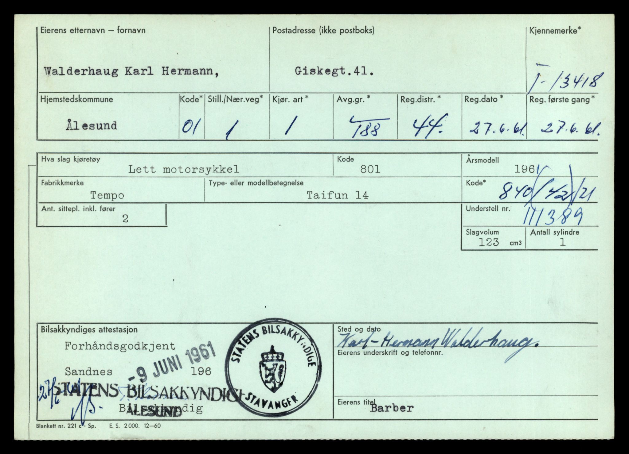 Møre og Romsdal vegkontor - Ålesund trafikkstasjon, AV/SAT-A-4099/F/Fe/L0039: Registreringskort for kjøretøy T 13361 - T 13530, 1927-1998, s. 985