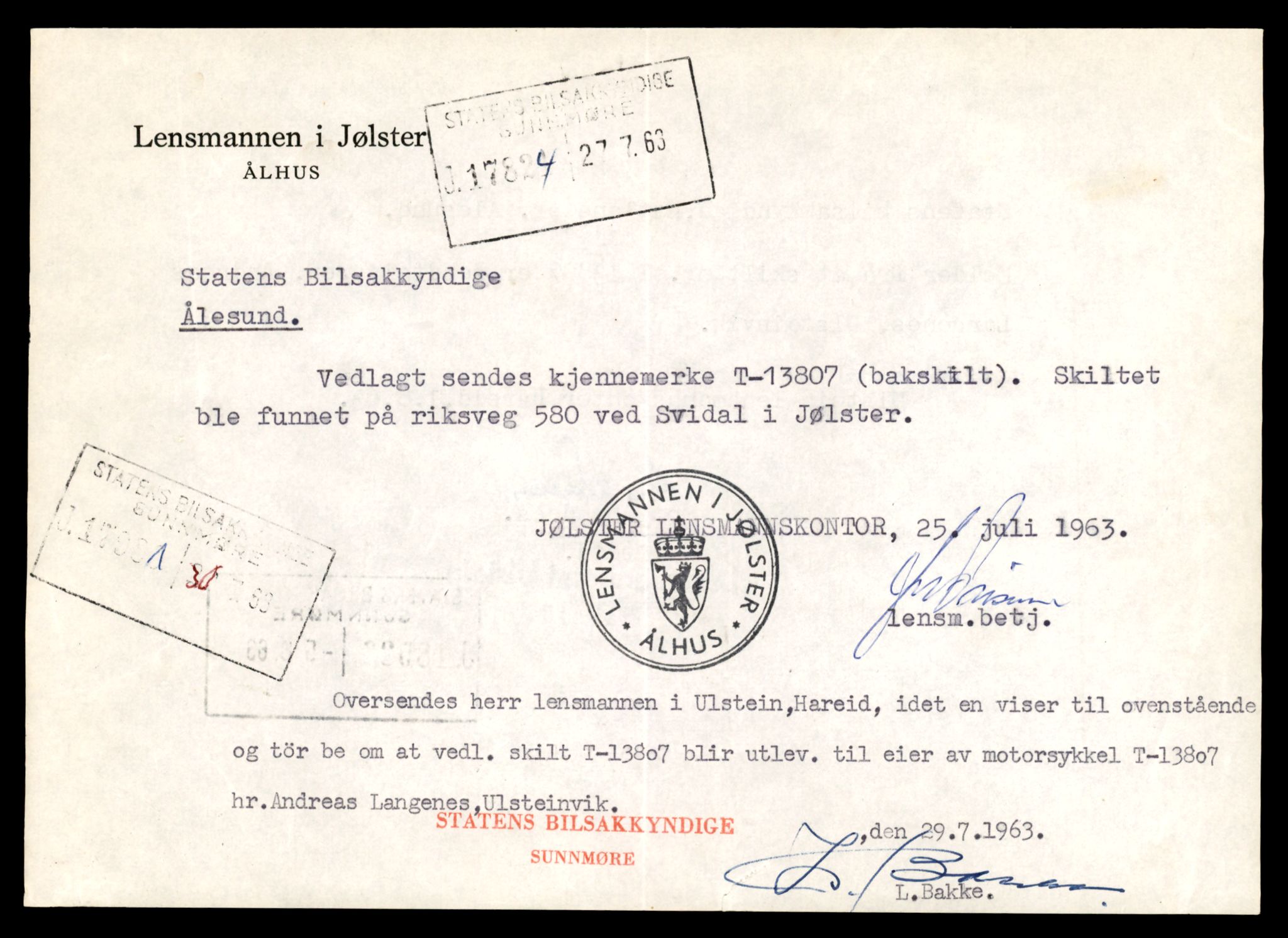 Møre og Romsdal vegkontor - Ålesund trafikkstasjon, AV/SAT-A-4099/F/Fe/L0041: Registreringskort for kjøretøy T 13710 - T 13905, 1927-1998, s. 1733