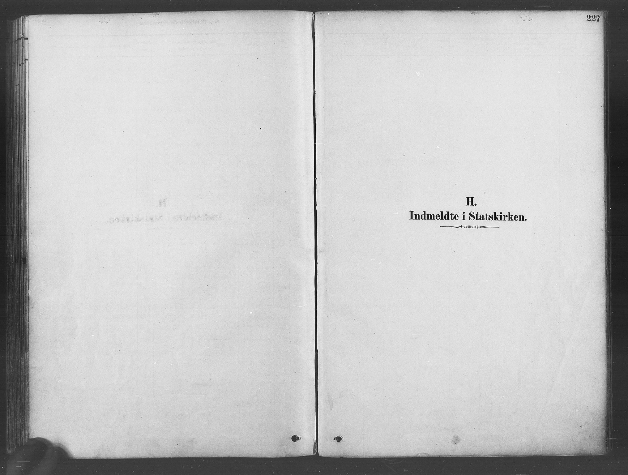 Ullensaker prestekontor Kirkebøker, AV/SAO-A-10236a/F/Fa/L0019: Ministerialbok nr. I 19, 1878-1891, s. 227