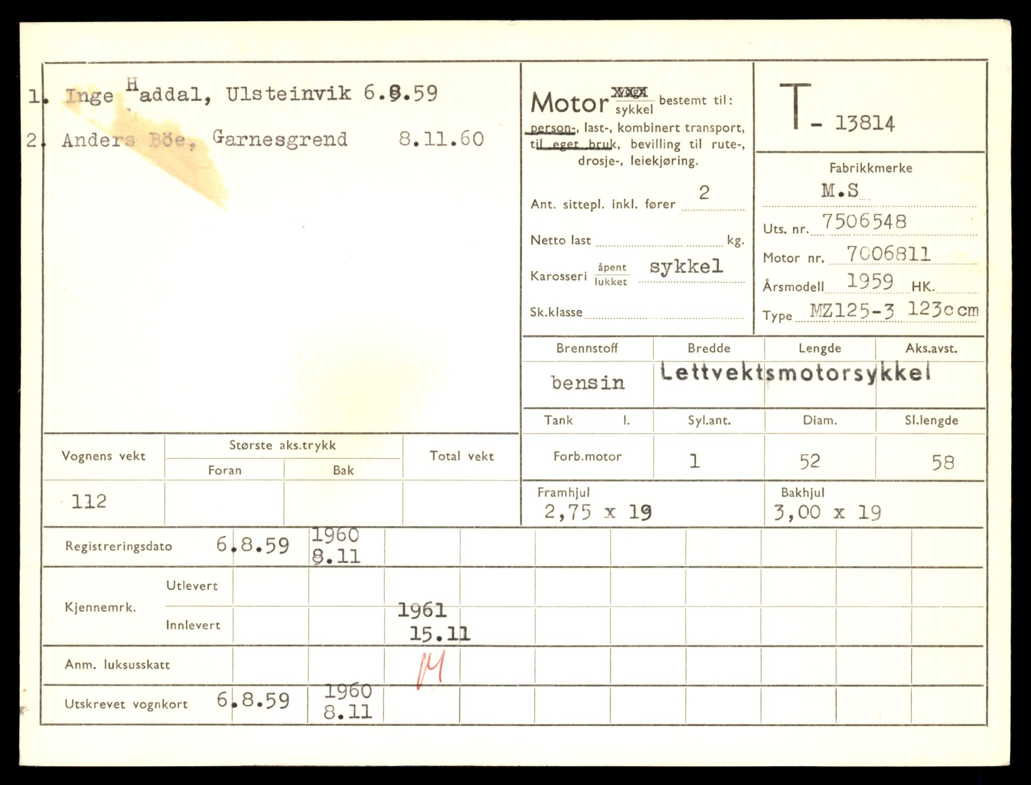 Møre og Romsdal vegkontor - Ålesund trafikkstasjon, AV/SAT-A-4099/F/Fe/L0041: Registreringskort for kjøretøy T 13710 - T 13905, 1927-1998, s. 1823