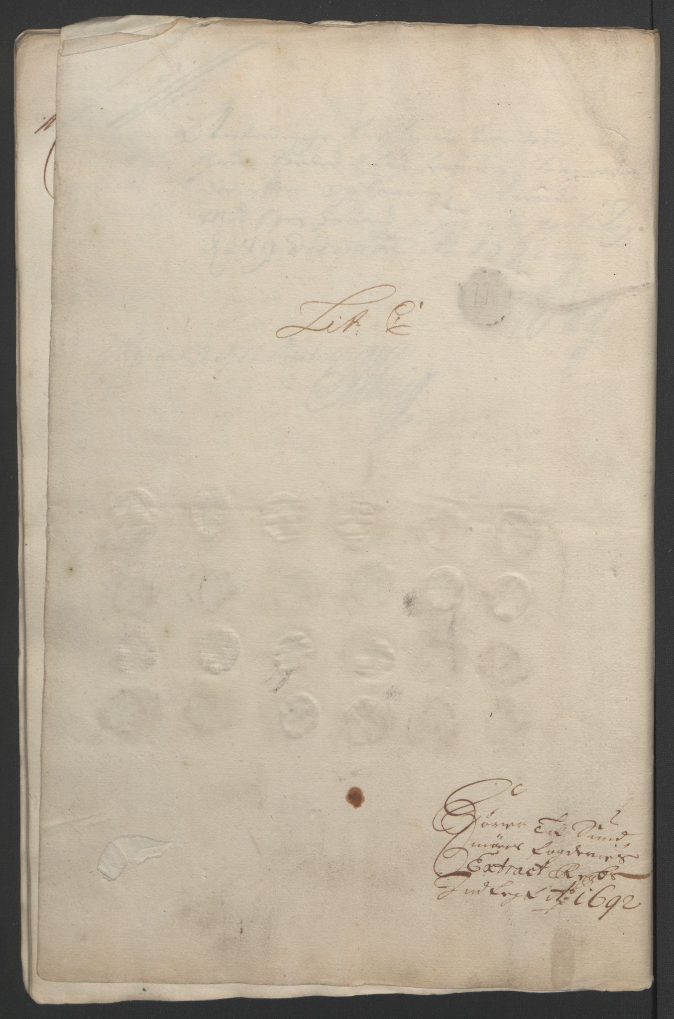 Rentekammeret inntil 1814, Reviderte regnskaper, Fogderegnskap, RA/EA-4092/R54/L3554: Fogderegnskap Sunnmøre, 1691-1693, s. 203
