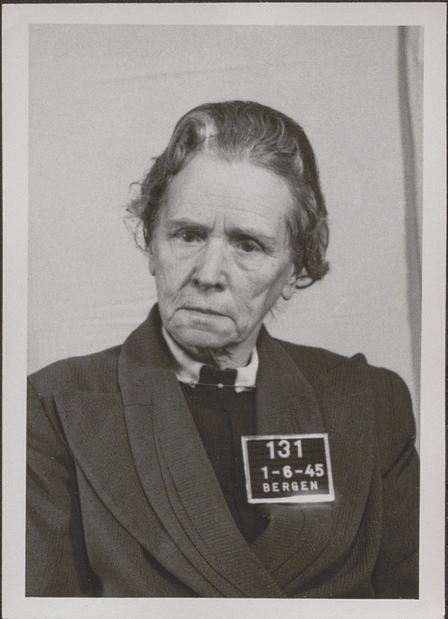 Bergen politikammer / politidistrikt, AV/SAB-A-60401/Y/Yc/Ycd/L0004: Personfoto - landsvikere etc, 1945-1947, s. 117