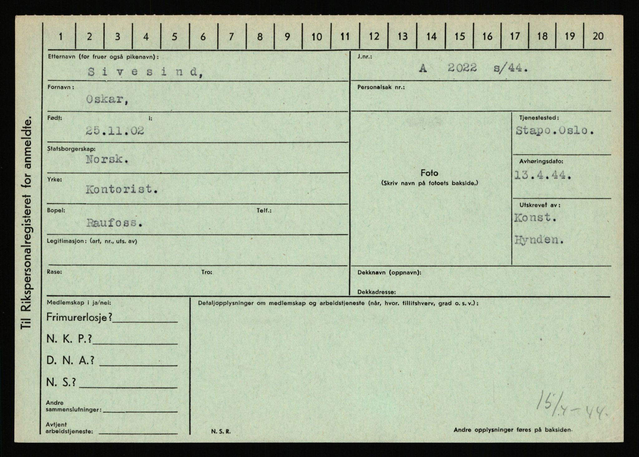 Statspolitiet - Hovedkontoret / Osloavdelingen, AV/RA-S-1329/C/Ca/L0014: Seterlien - Svartås, 1943-1945, s. 402