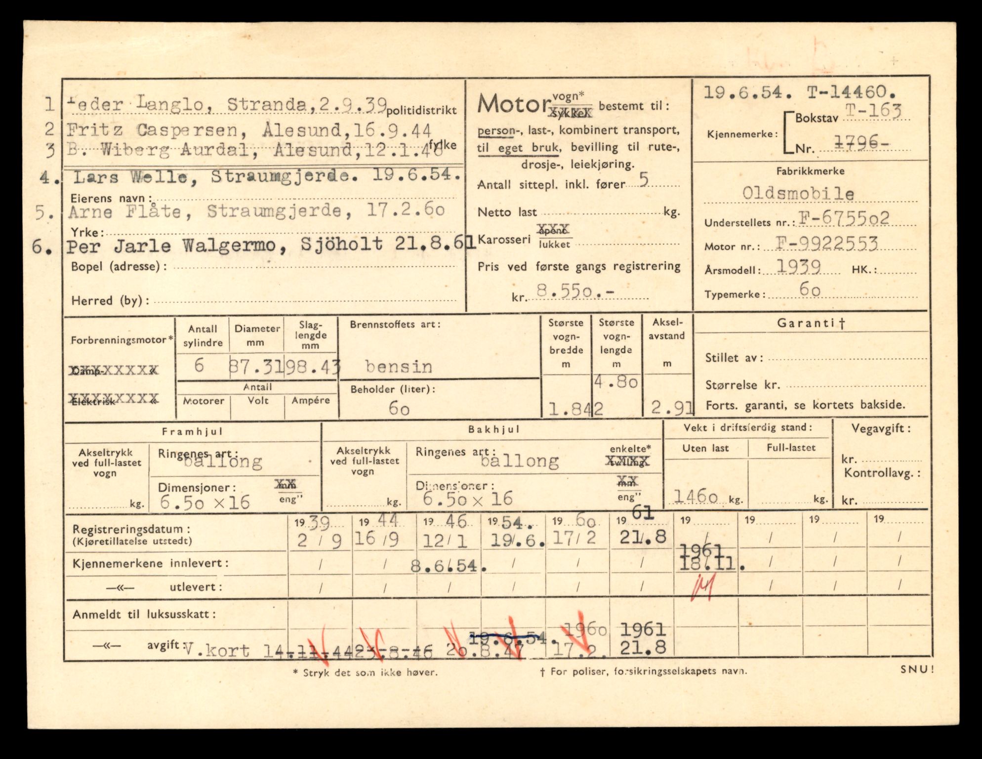 Møre og Romsdal vegkontor - Ålesund trafikkstasjon, AV/SAT-A-4099/F/Fe/L0046: Registreringskort for kjøretøy T 14445 - T 14579, 1927-1998