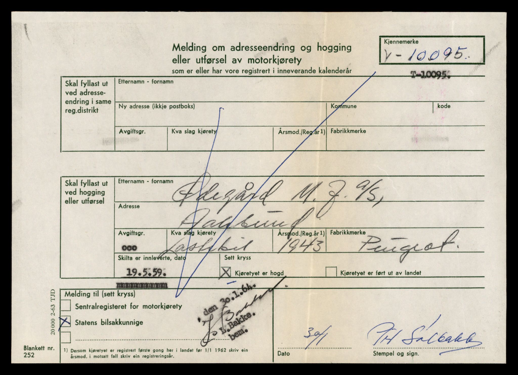 Møre og Romsdal vegkontor - Ålesund trafikkstasjon, SAT/A-4099/F/Fe/L0018: Registreringskort for kjøretøy T 10091 - T 10227, 1927-1998, s. 117