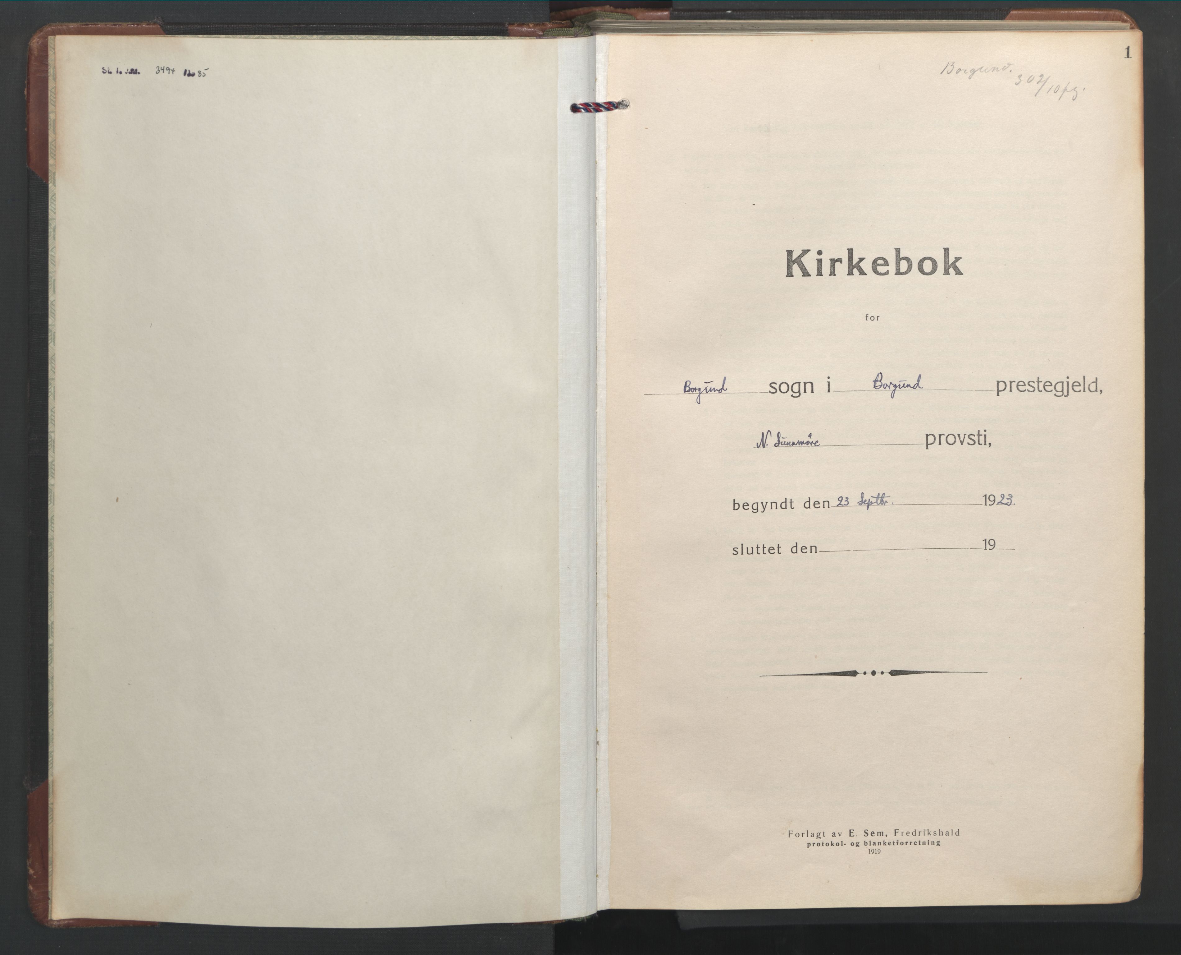 Ministerialprotokoller, klokkerbøker og fødselsregistre - Møre og Romsdal, SAT/A-1454/528/L0435: Klokkerbok nr. 528C16, 1923-1957, s. 1