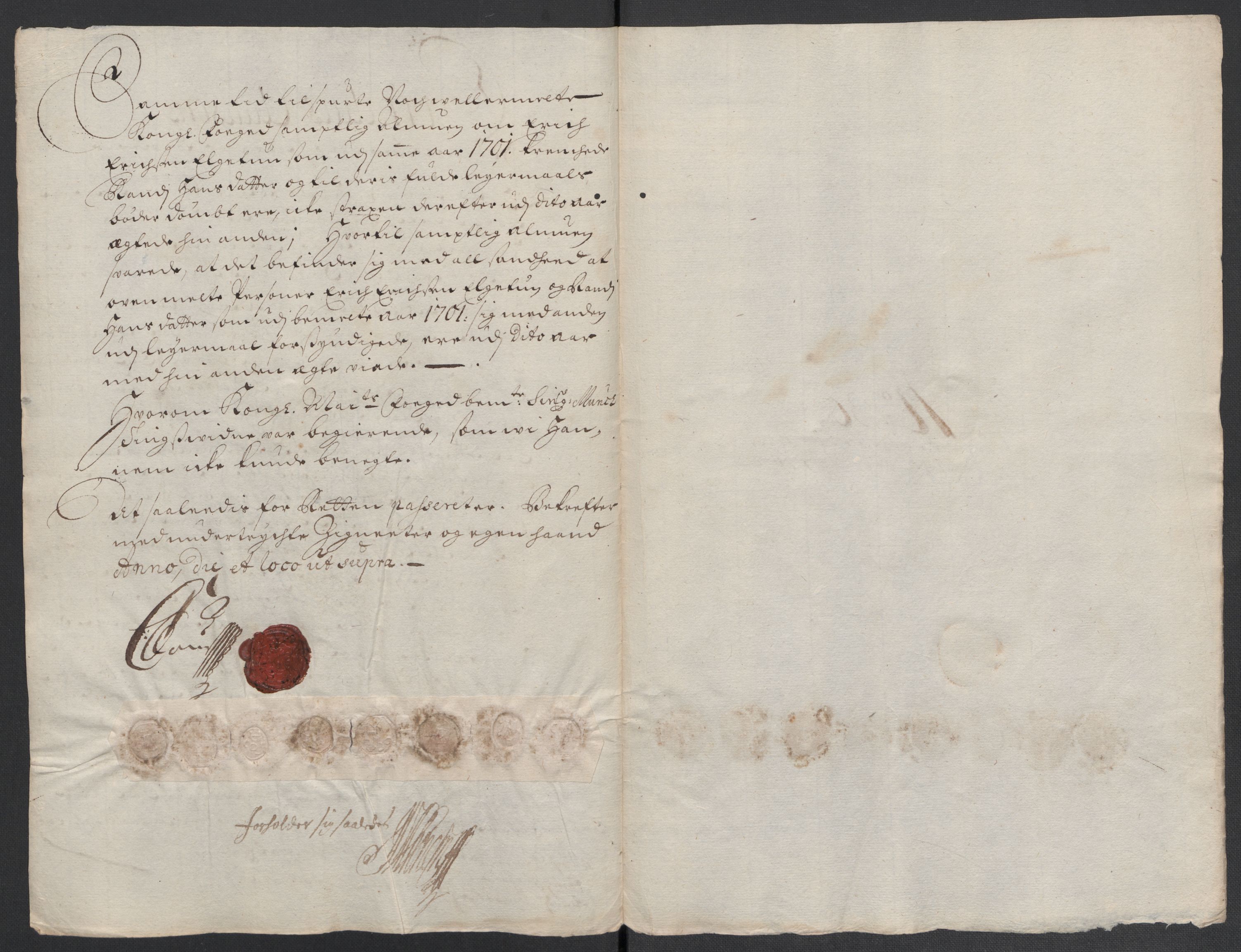 Rentekammeret inntil 1814, Reviderte regnskaper, Fogderegnskap, AV/RA-EA-4092/R56/L3739: Fogderegnskap Nordmøre, 1700-1702, s. 535