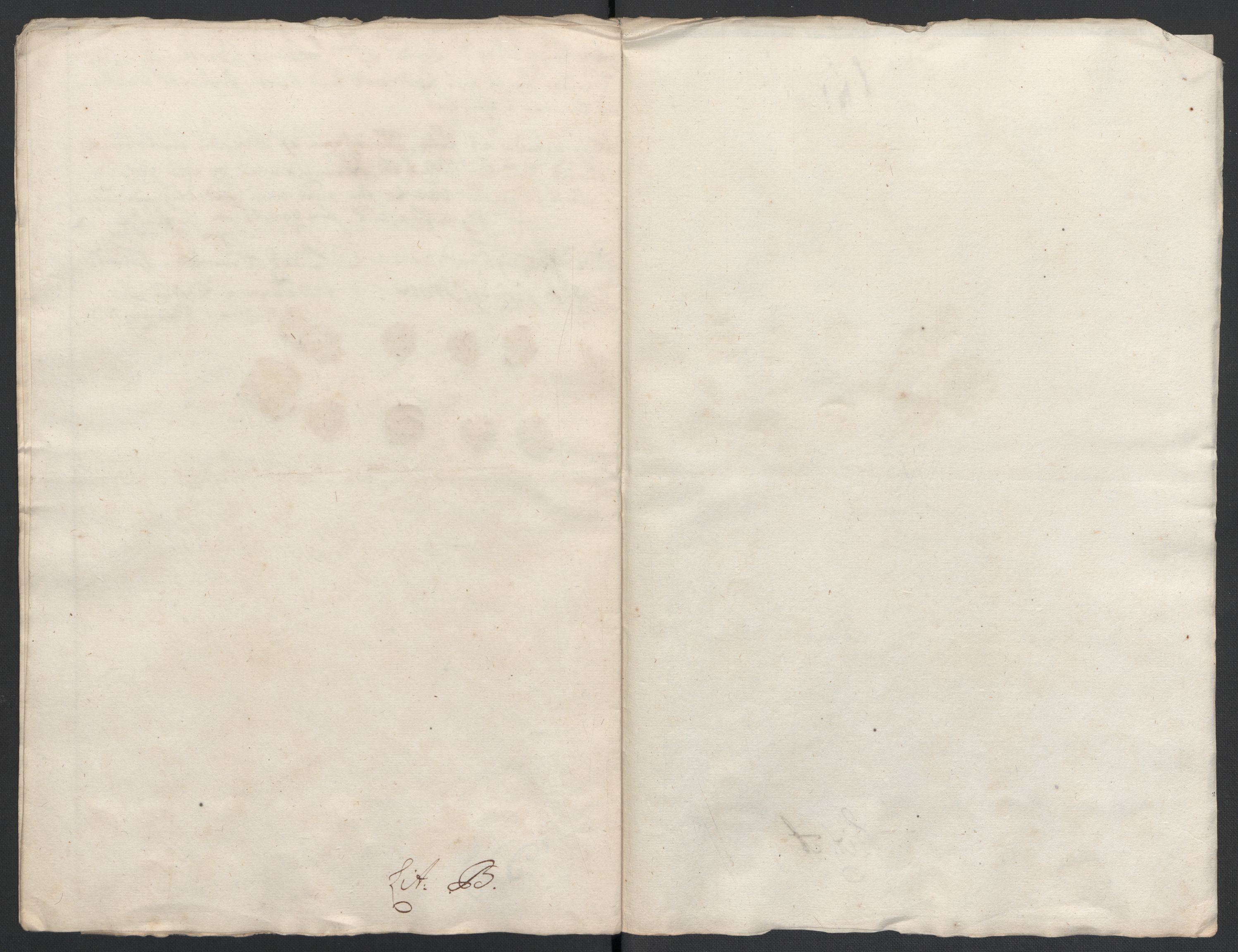 Rentekammeret inntil 1814, Reviderte regnskaper, Fogderegnskap, RA/EA-4092/R24/L1582: Fogderegnskap Numedal og Sandsvær, 1704, s. 26