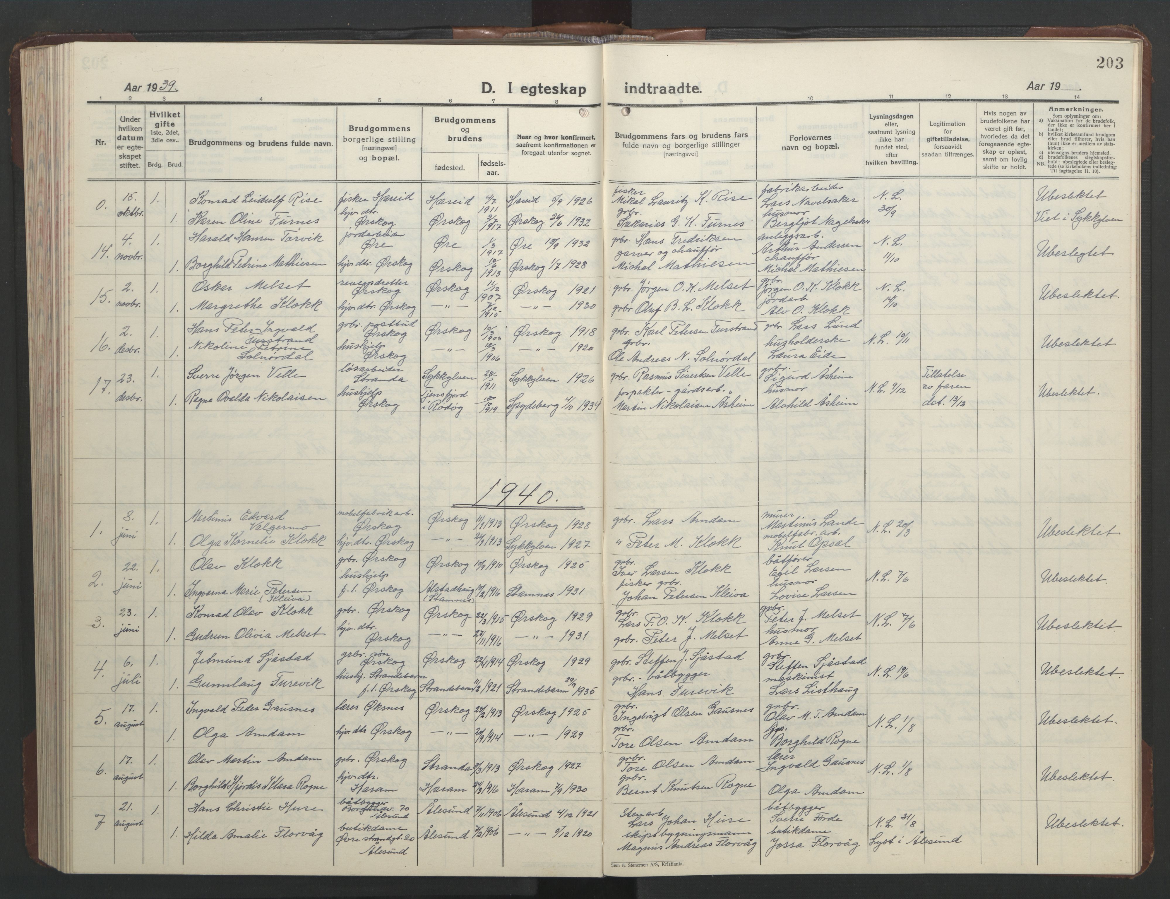 Ministerialprotokoller, klokkerbøker og fødselsregistre - Møre og Romsdal, AV/SAT-A-1454/522/L0329: Klokkerbok nr. 522C08, 1926-1951, s. 203