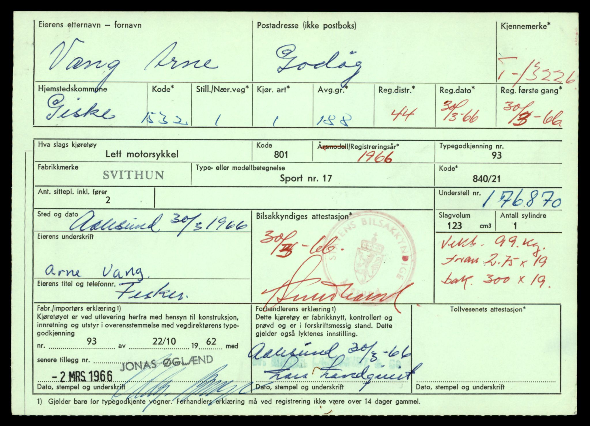 Møre og Romsdal vegkontor - Ålesund trafikkstasjon, AV/SAT-A-4099/F/Fe/L0038: Registreringskort for kjøretøy T 13180 - T 13360, 1927-1998, s. 769