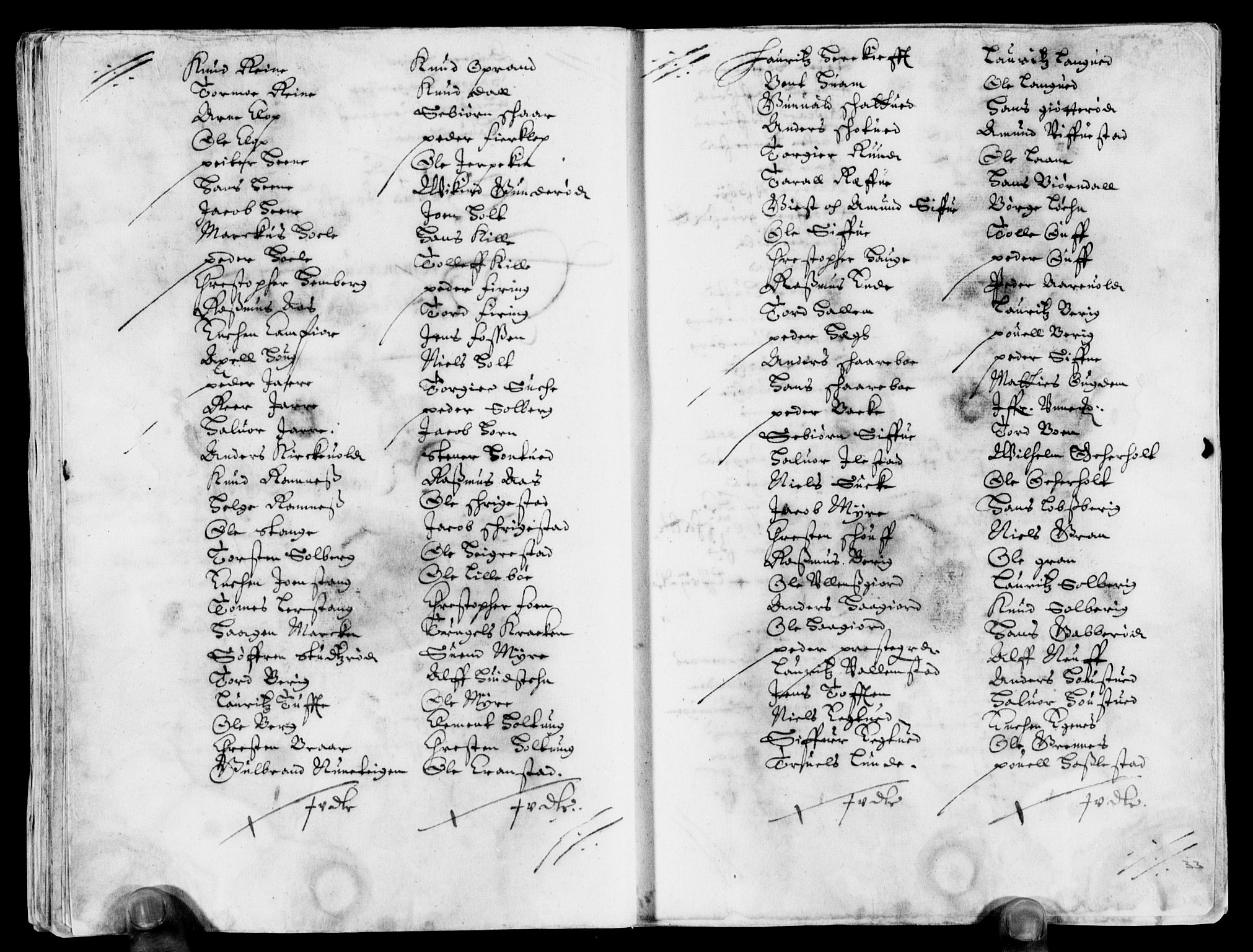 Rentekammeret inntil 1814, Reviderte regnskaper, Lensregnskaper, AV/RA-EA-5023/R/Rb/Rbo/L0025: Tønsberg len, 1643-1645