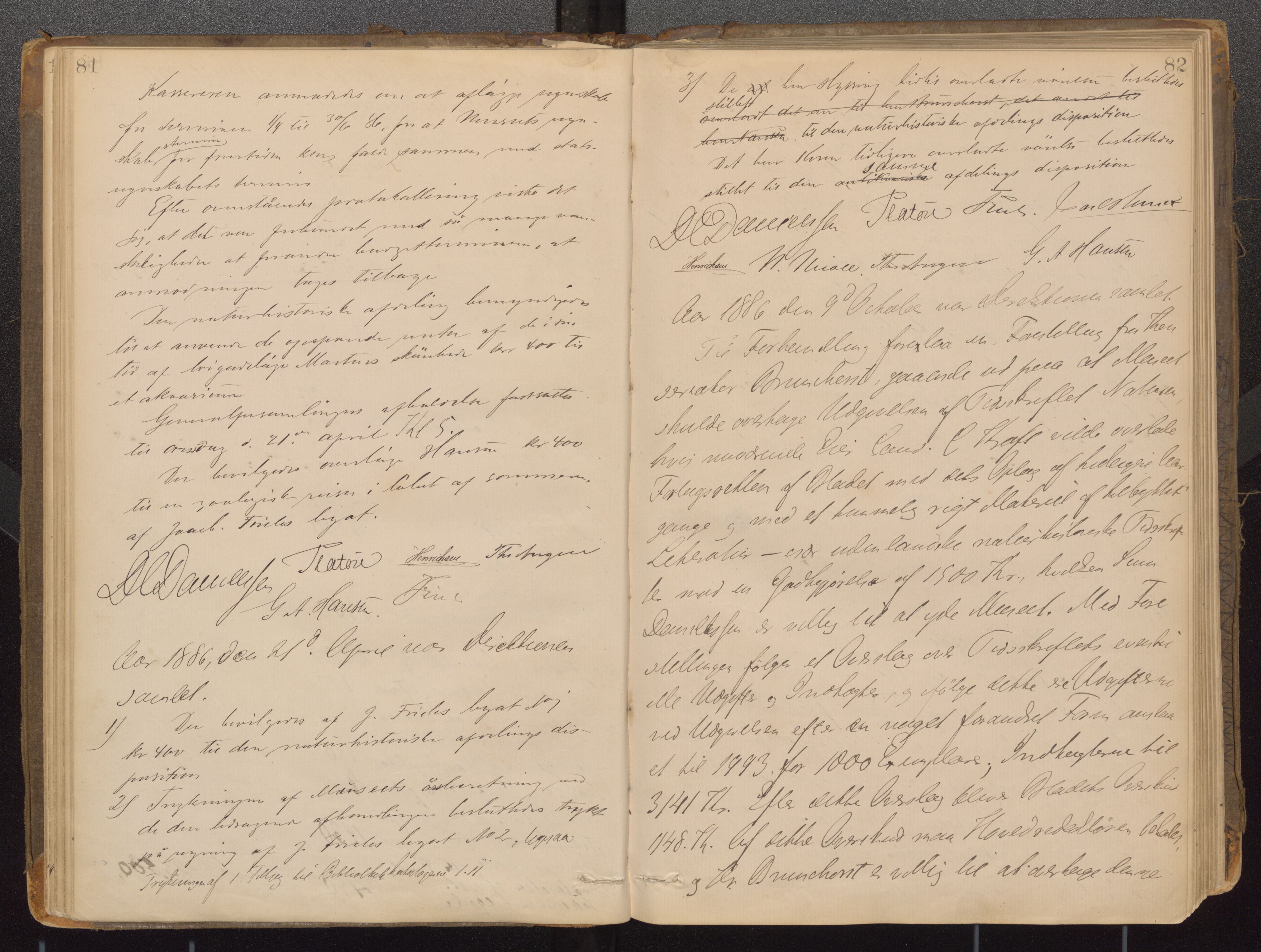 Bergens Museum, UMB/A007/A/Aa/L0007: Forhandlingsprotokoll , 1872-1906, s. 81,82