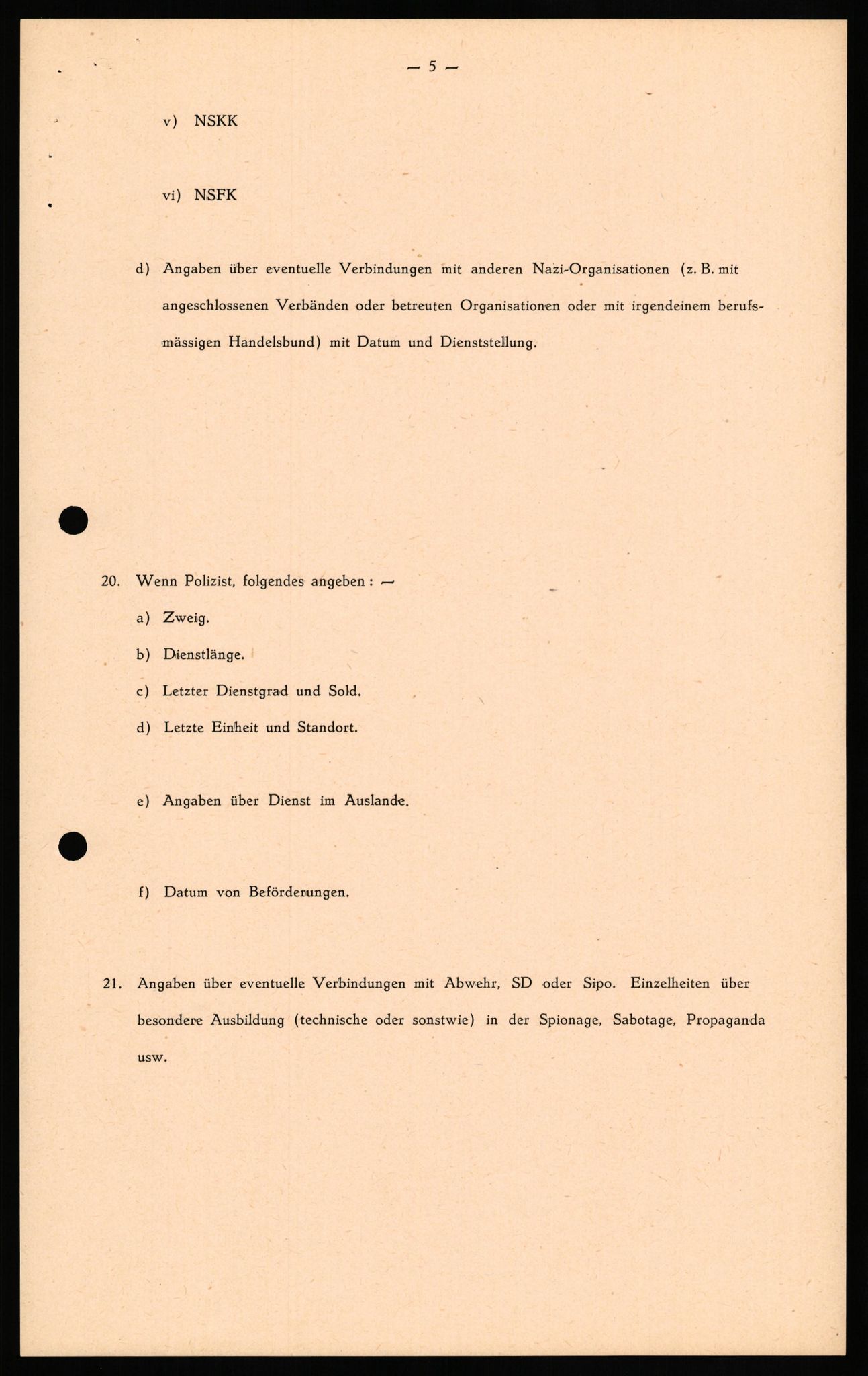 Forsvaret, Forsvarets overkommando II, AV/RA-RAFA-3915/D/Db/L0026: CI Questionaires. Tyske okkupasjonsstyrker i Norge. Tyskere., 1945-1946, s. 532