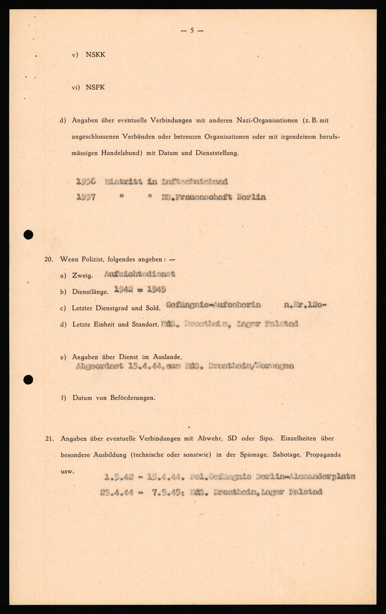 Forsvaret, Forsvarets overkommando II, RA/RAFA-3915/D/Db/L0027: CI Questionaires. Tyske okkupasjonsstyrker i Norge. Tyskere., 1945-1946, s. 462