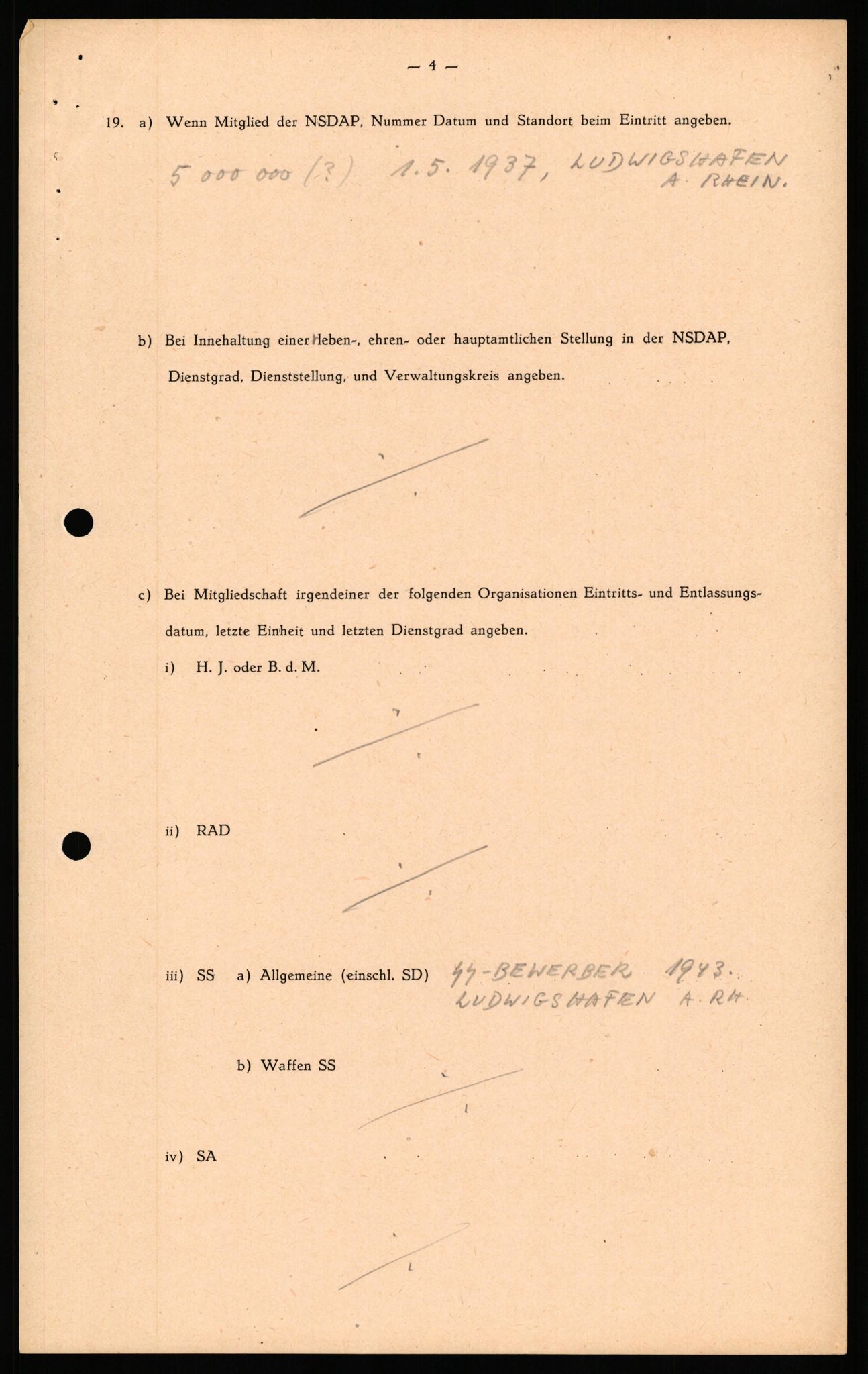 Forsvaret, Forsvarets overkommando II, RA/RAFA-3915/D/Db/L0034: CI Questionaires. Tyske okkupasjonsstyrker i Norge. Tyskere., 1945-1946, s. 377
