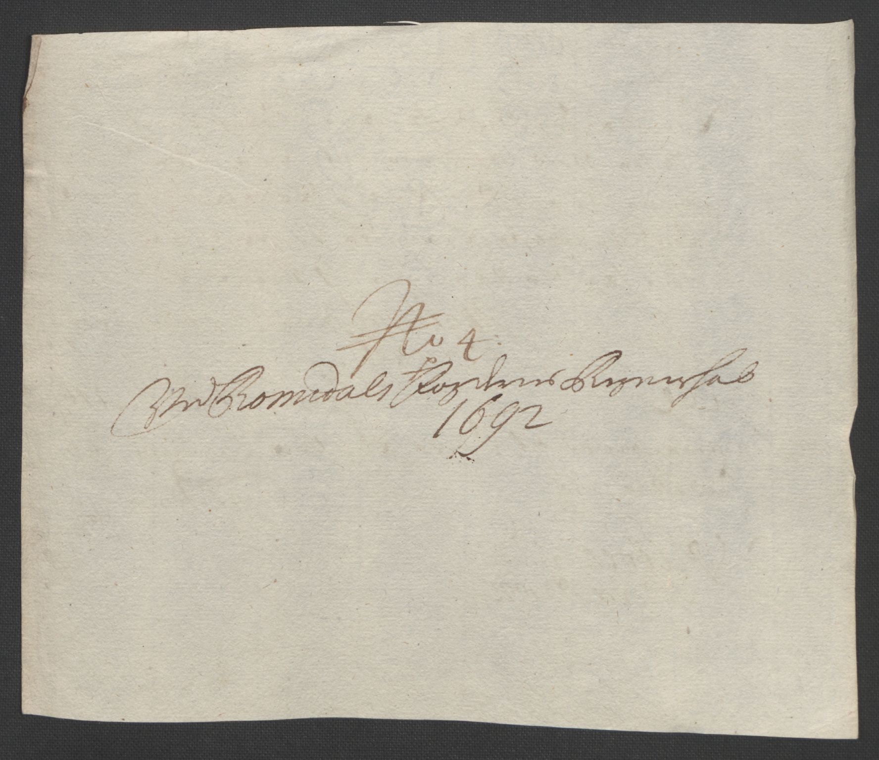 Rentekammeret inntil 1814, Reviderte regnskaper, Fogderegnskap, AV/RA-EA-4092/R55/L3650: Fogderegnskap Romsdal, 1692, s. 184