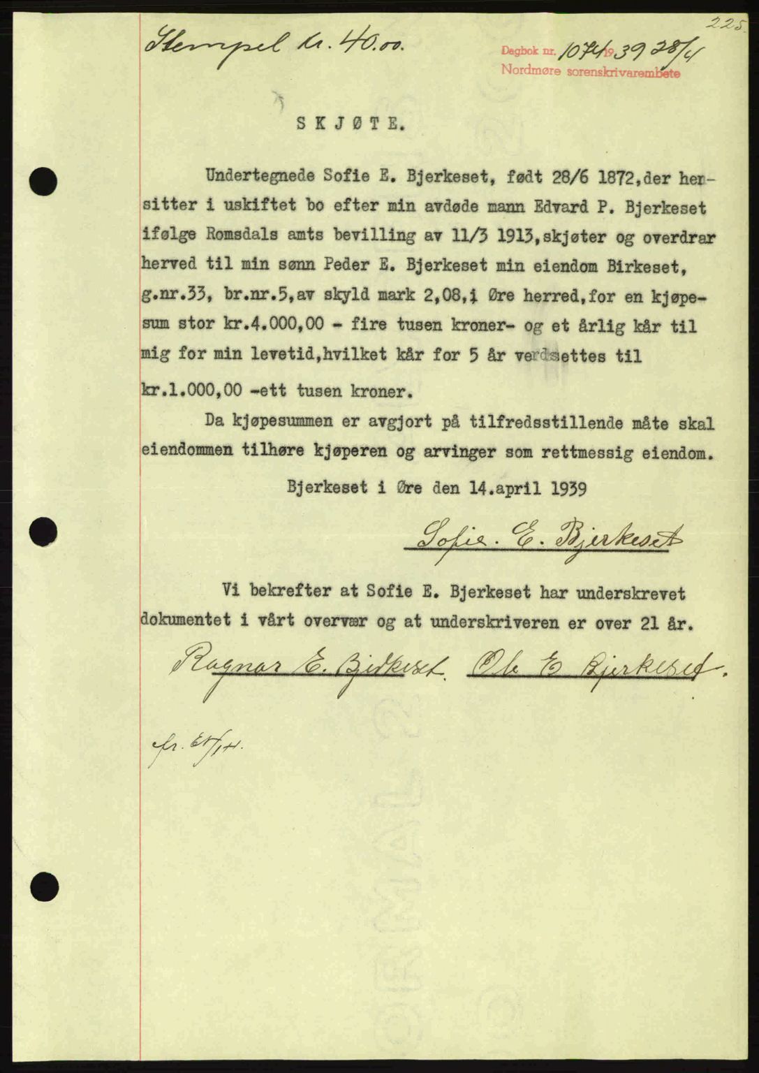 Nordmøre sorenskriveri, SAT/A-4132/1/2/2Ca: Pantebok nr. A86, 1939-1939, Dagboknr: 1074/1939