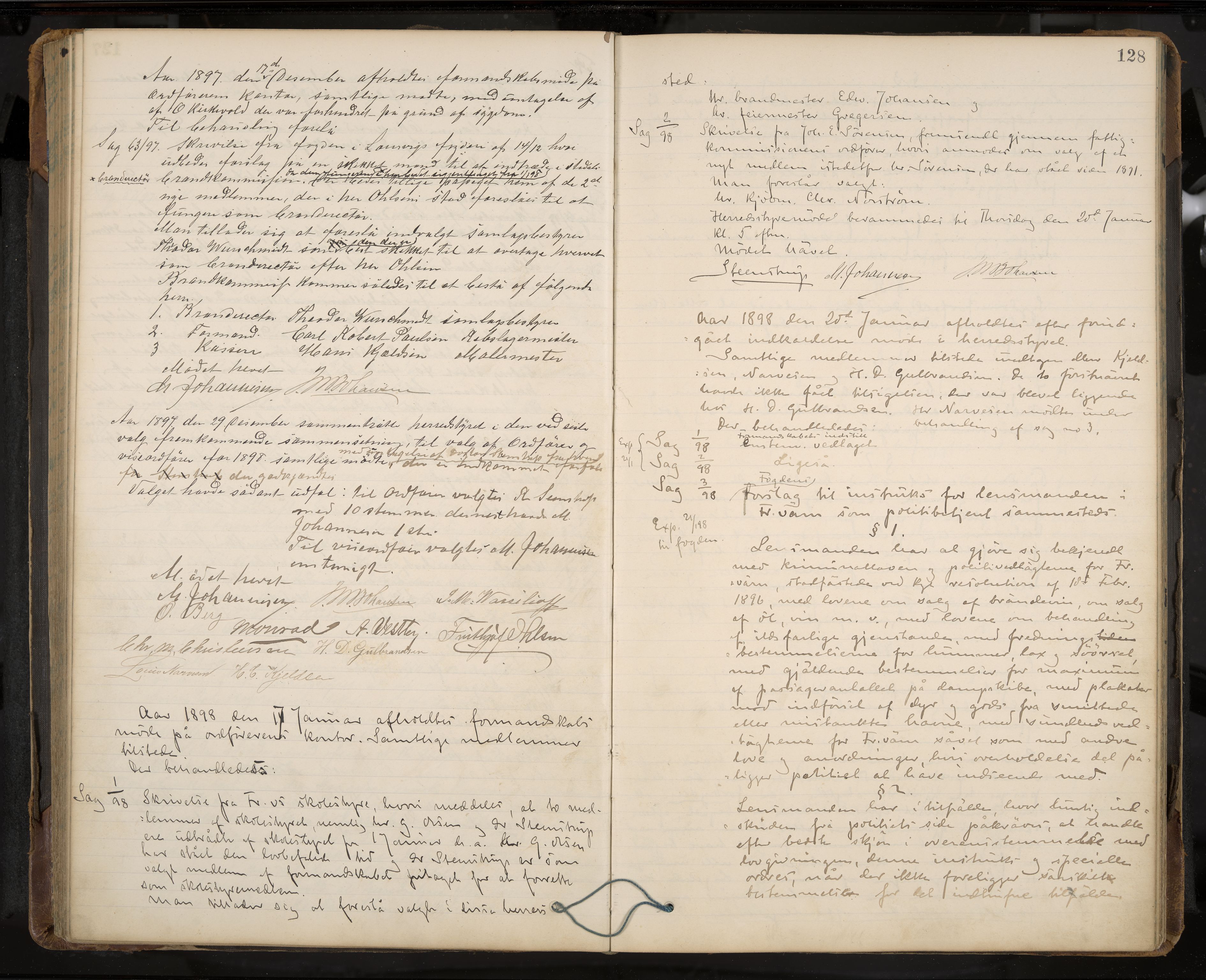 Stavern formannskap og sentraladministrasjon, IKAK/0708021/A/Aa/L0004: Møtebok med register, 1891-1905, s. 128