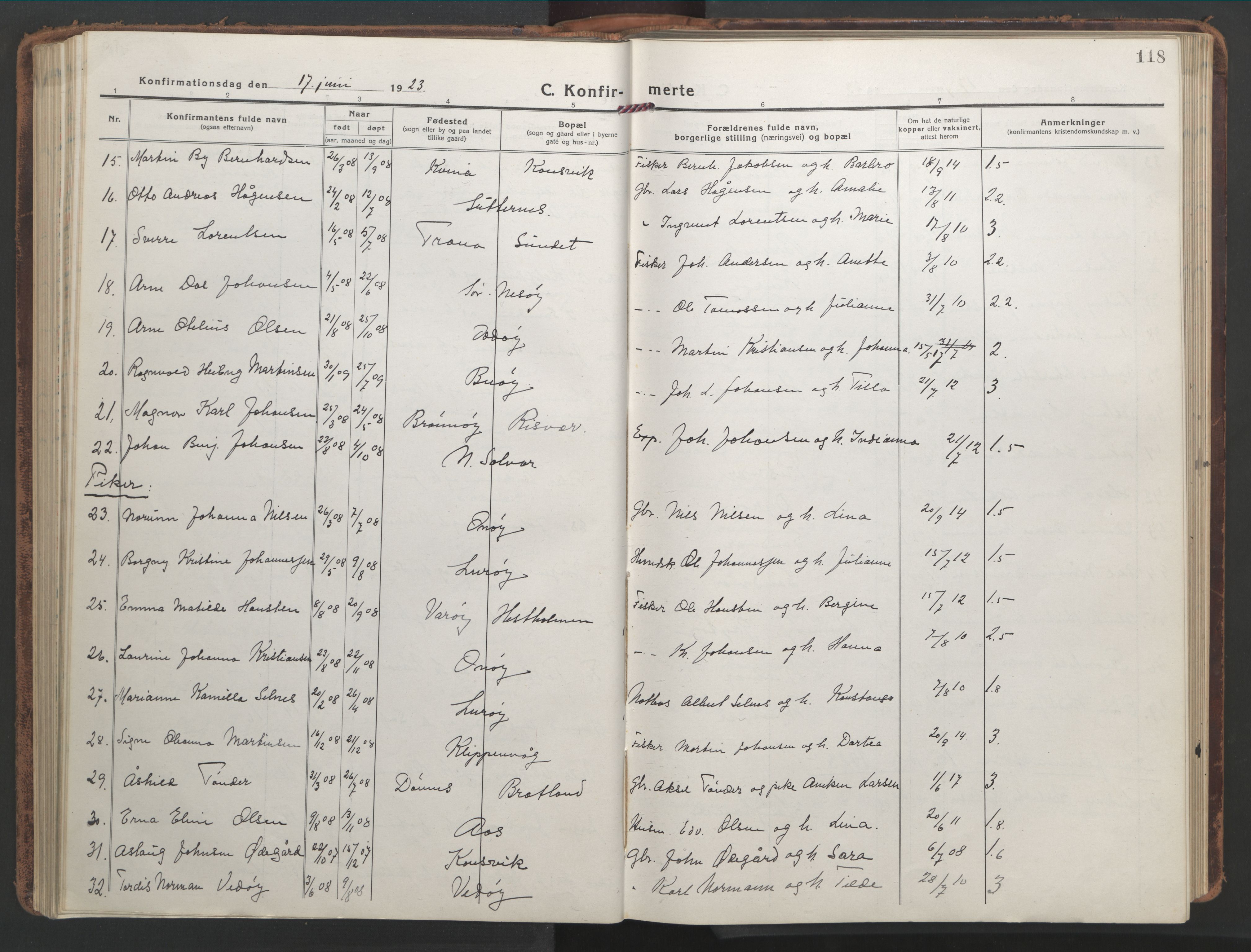 Ministerialprotokoller, klokkerbøker og fødselsregistre - Nordland, SAT/A-1459/839/L0574: Klokkerbok nr. 839C04, 1918-1950, s. 118