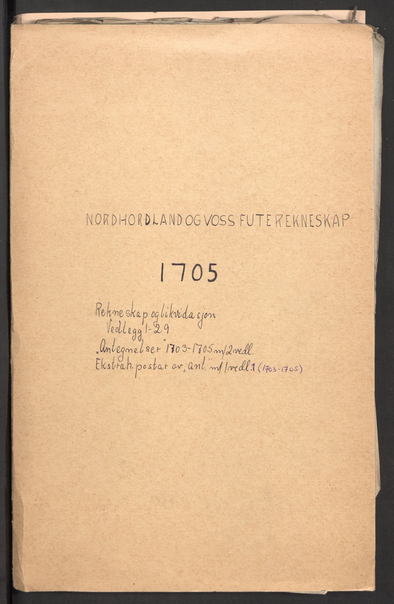 Rentekammeret inntil 1814, Reviderte regnskaper, Fogderegnskap, AV/RA-EA-4092/R51/L3187: Fogderegnskap Nordhordland og Voss, 1704-1705, s. 211