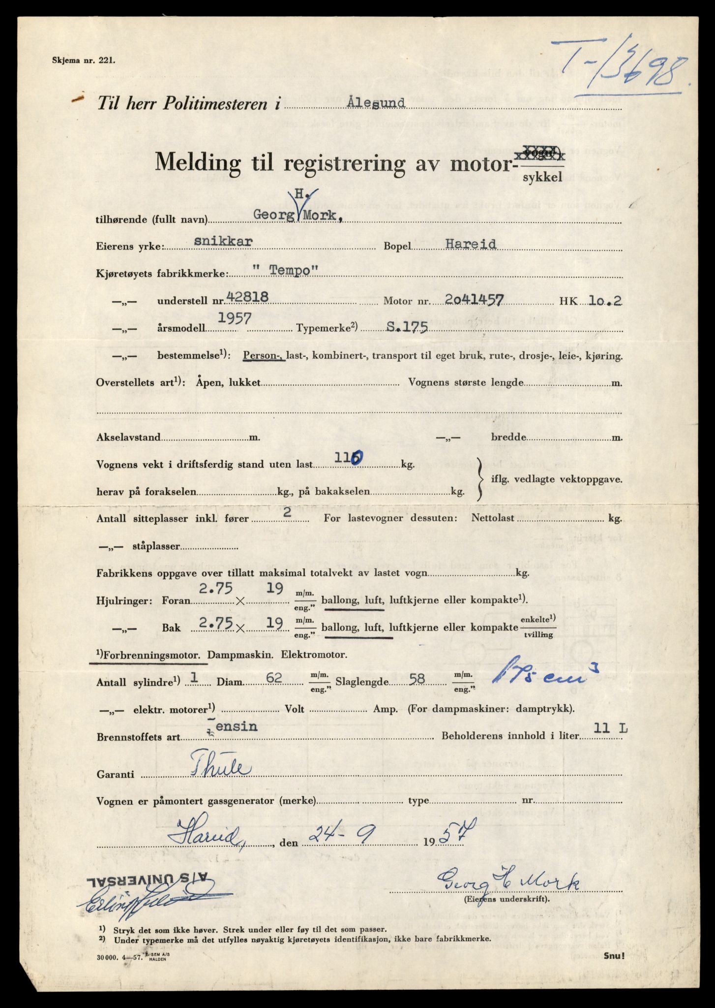Møre og Romsdal vegkontor - Ålesund trafikkstasjon, AV/SAT-A-4099/F/Fe/L0040: Registreringskort for kjøretøy T 13531 - T 13709, 1927-1998, s. 2851