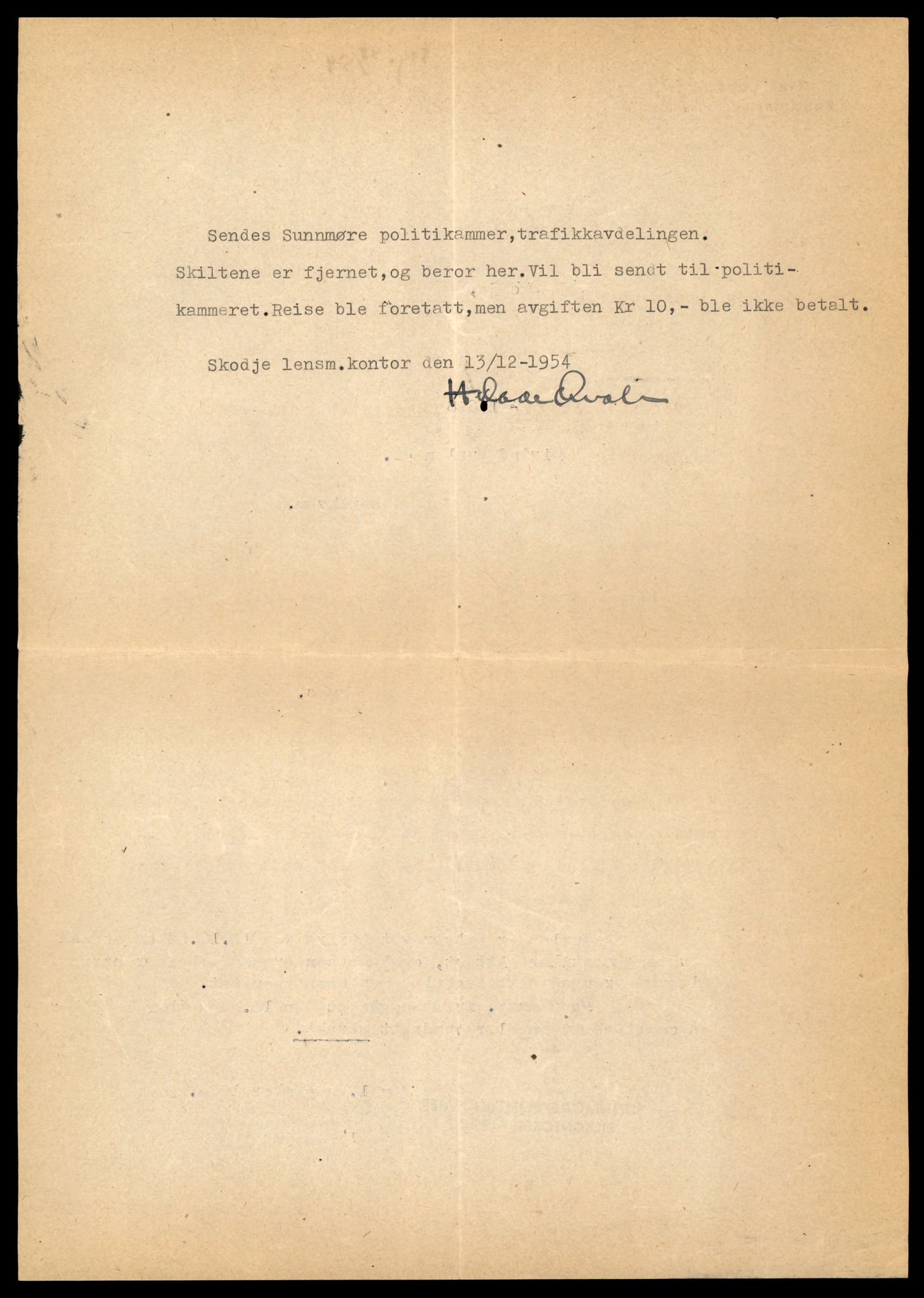 Møre og Romsdal vegkontor - Ålesund trafikkstasjon, AV/SAT-A-4099/F/Fe/L0022: Registreringskort for kjøretøy T 10584 - T 10694, 1927-1998, s. 1398